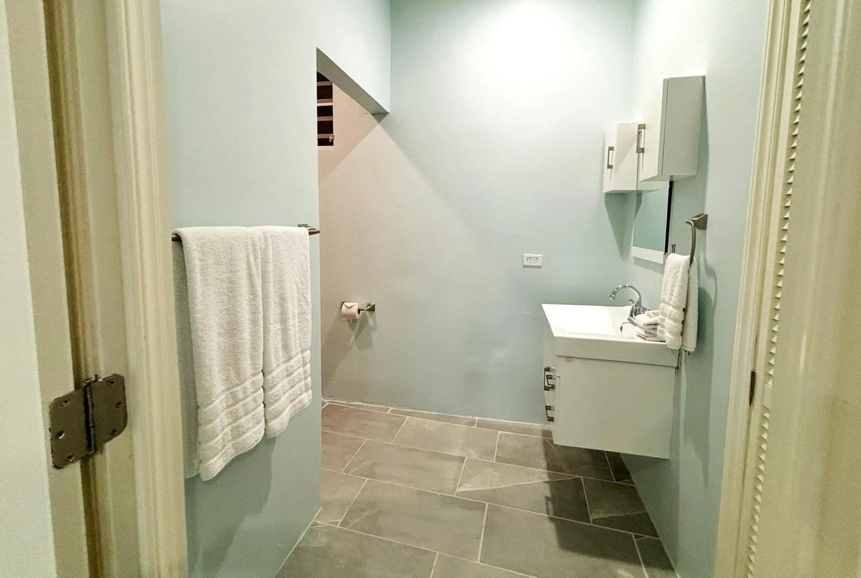 Bathroom in Grapetree Bay Hotel and Villas