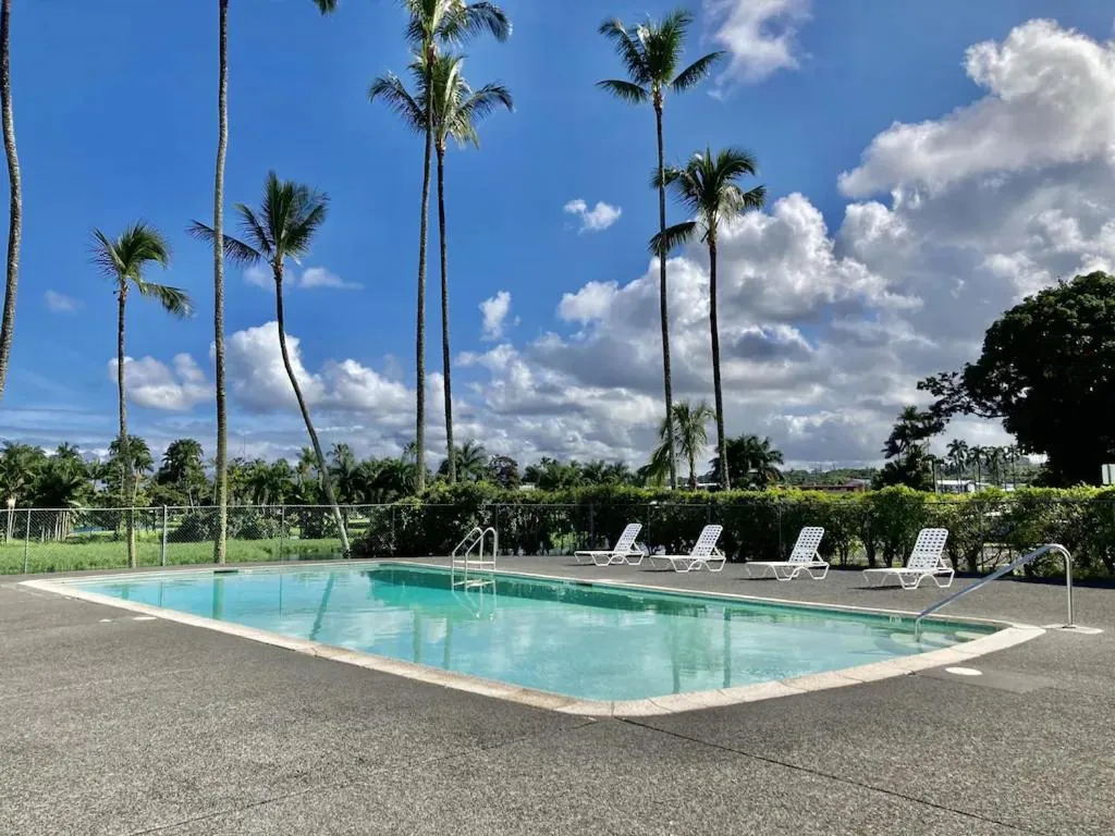 Swimming pool in Stunning Views Best location in Hilo 2BR modern Condo