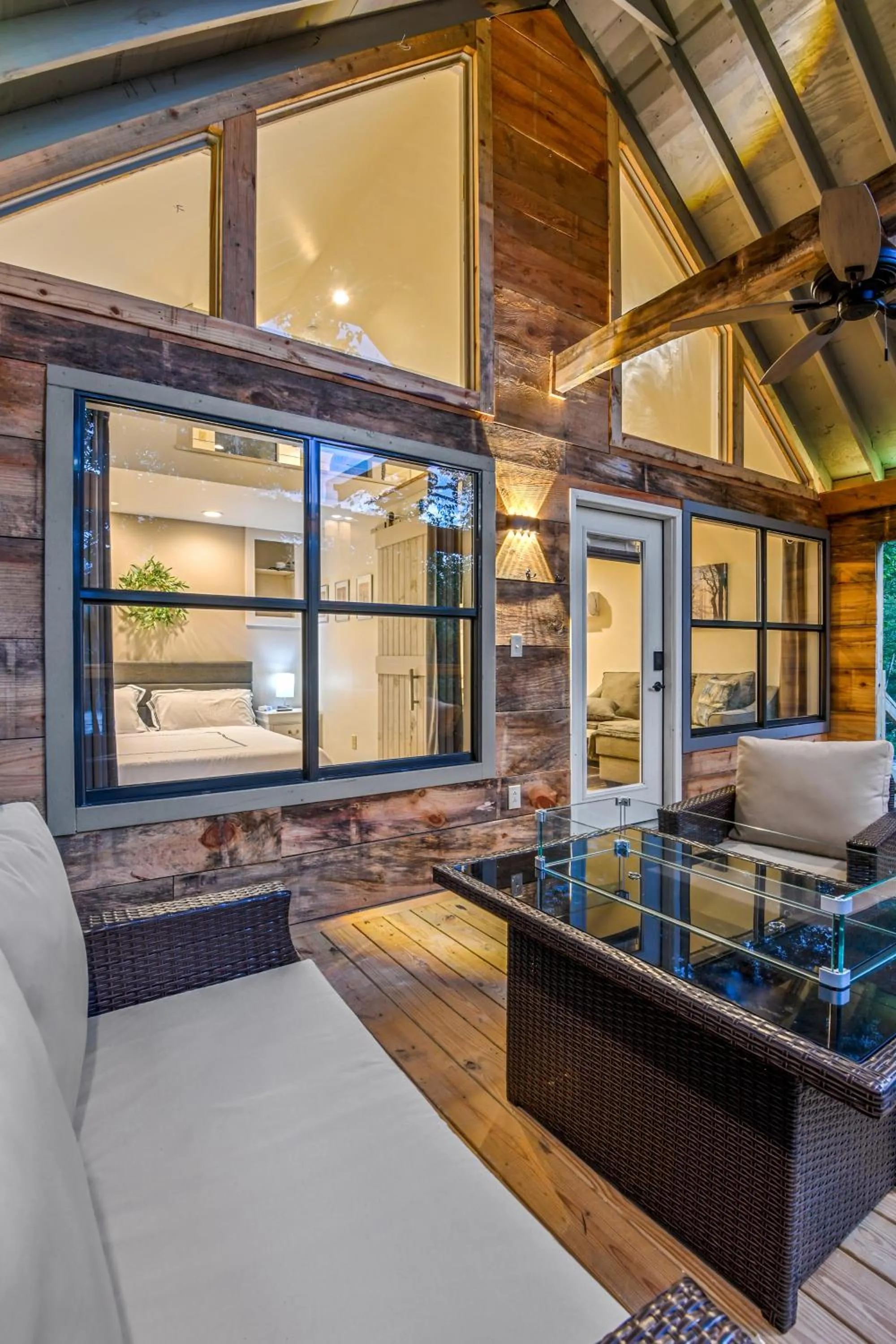 Balcony/Terrace in Whiskey on the River