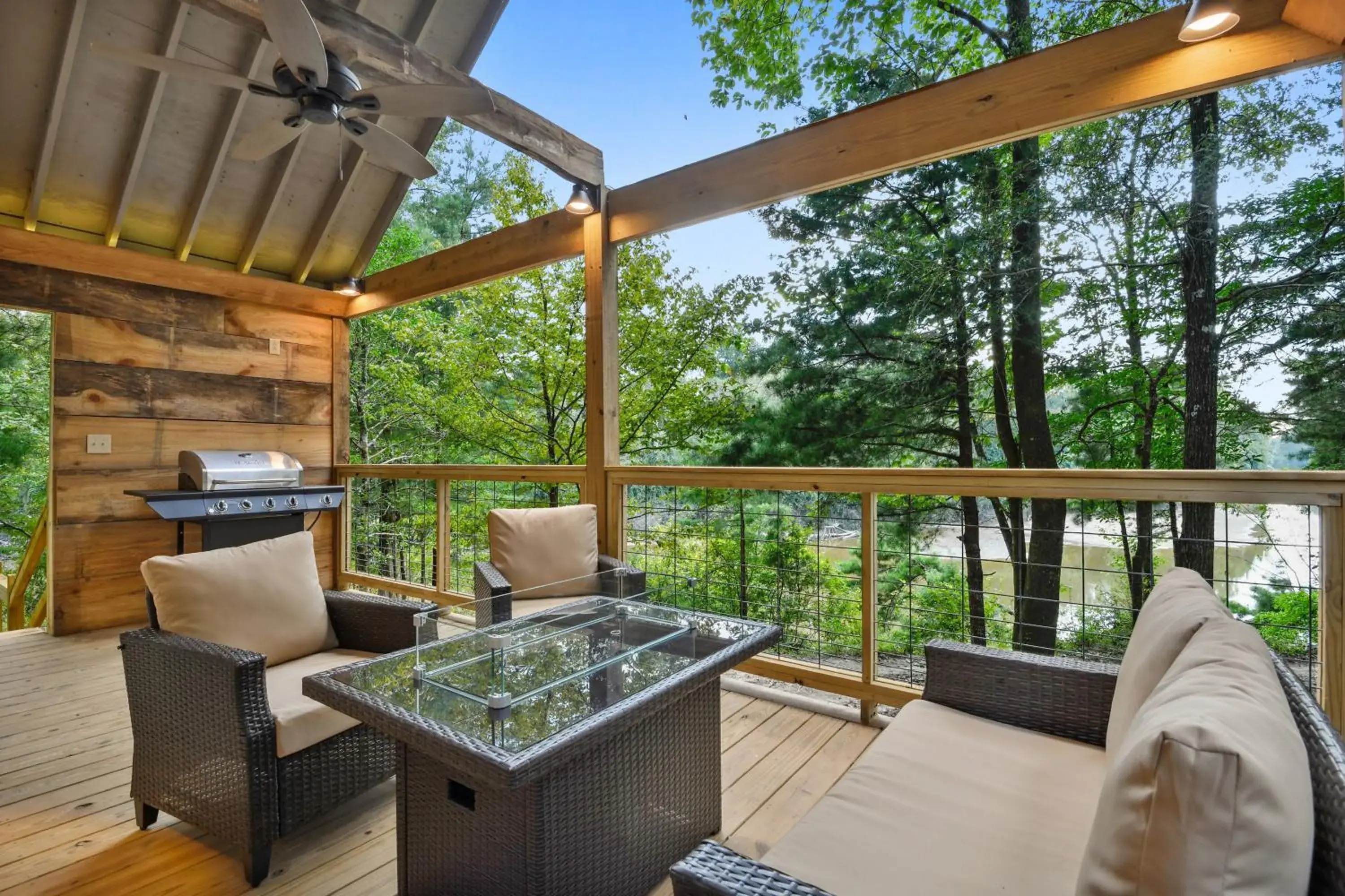 Balcony/Terrace in Whiskey on the River Balcony/Terrace in Whiskey on the River