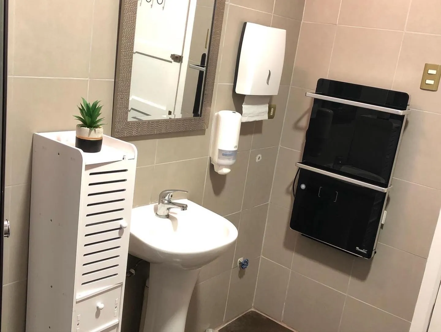 Bathroom in TQCaleta Providencia Barrio Italia