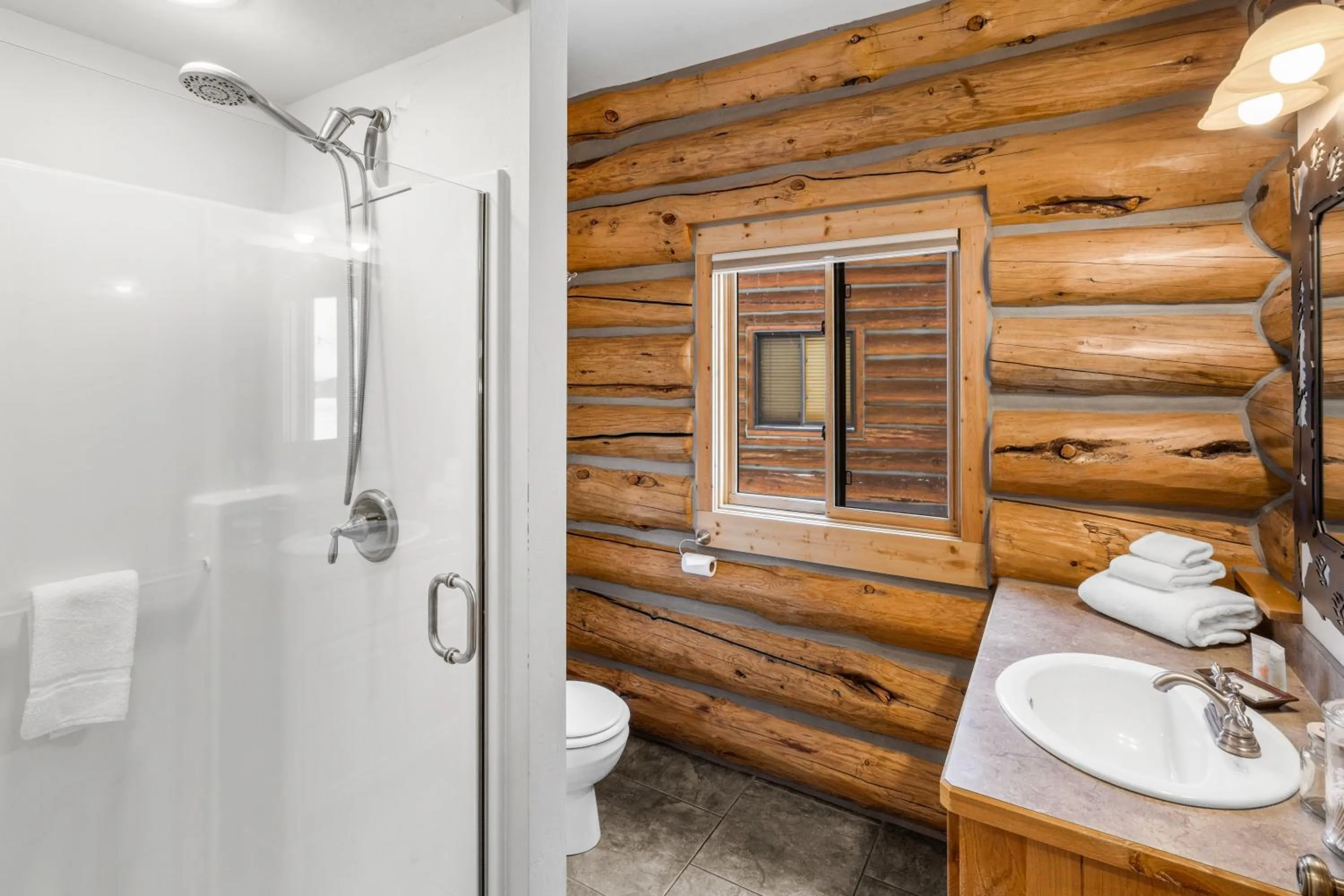 Shower in King's Cabin