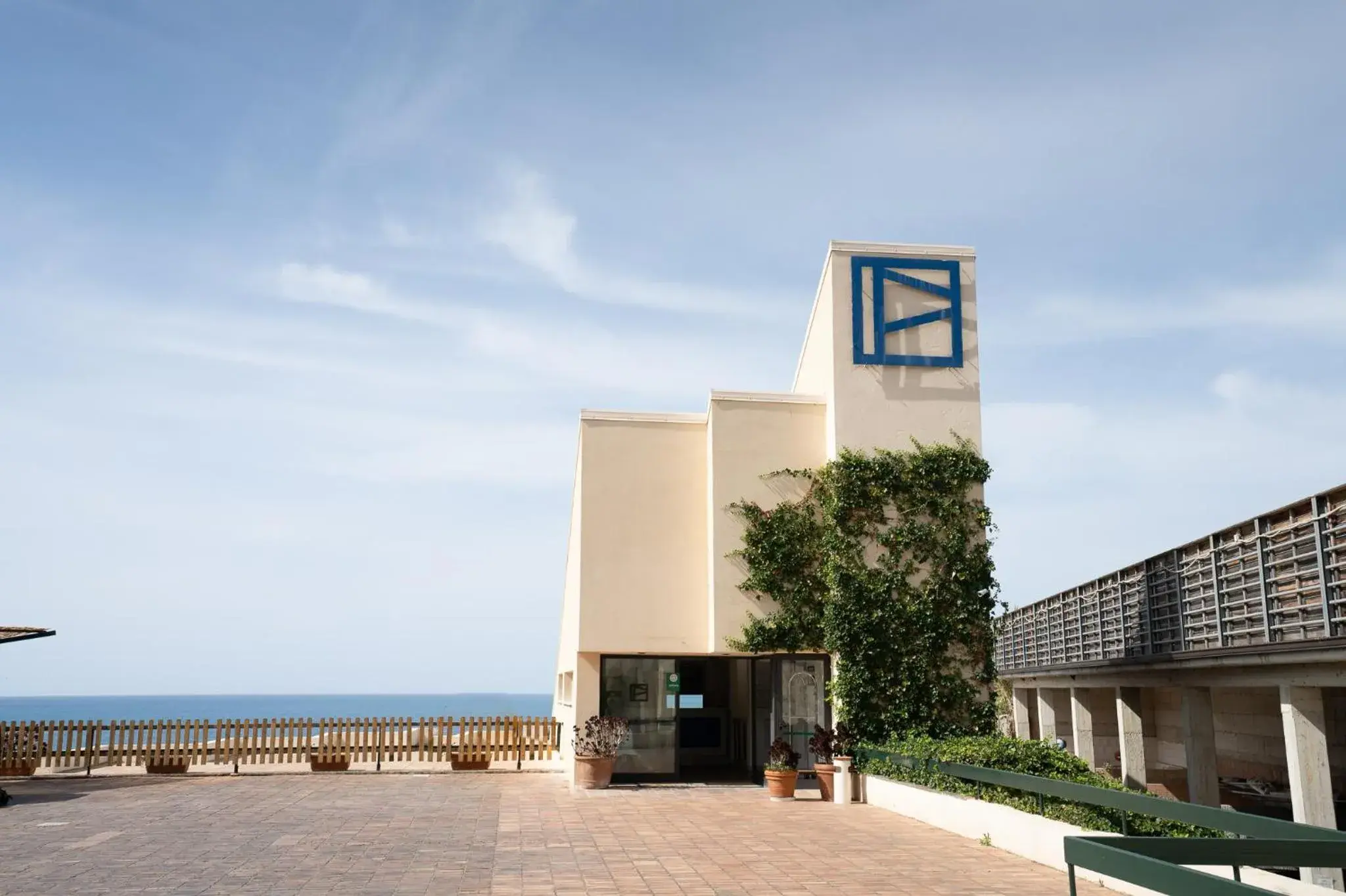 Facade/entrance in Grand Hotel San Pietro Facade/entrance in Grand Hotel San Pietro