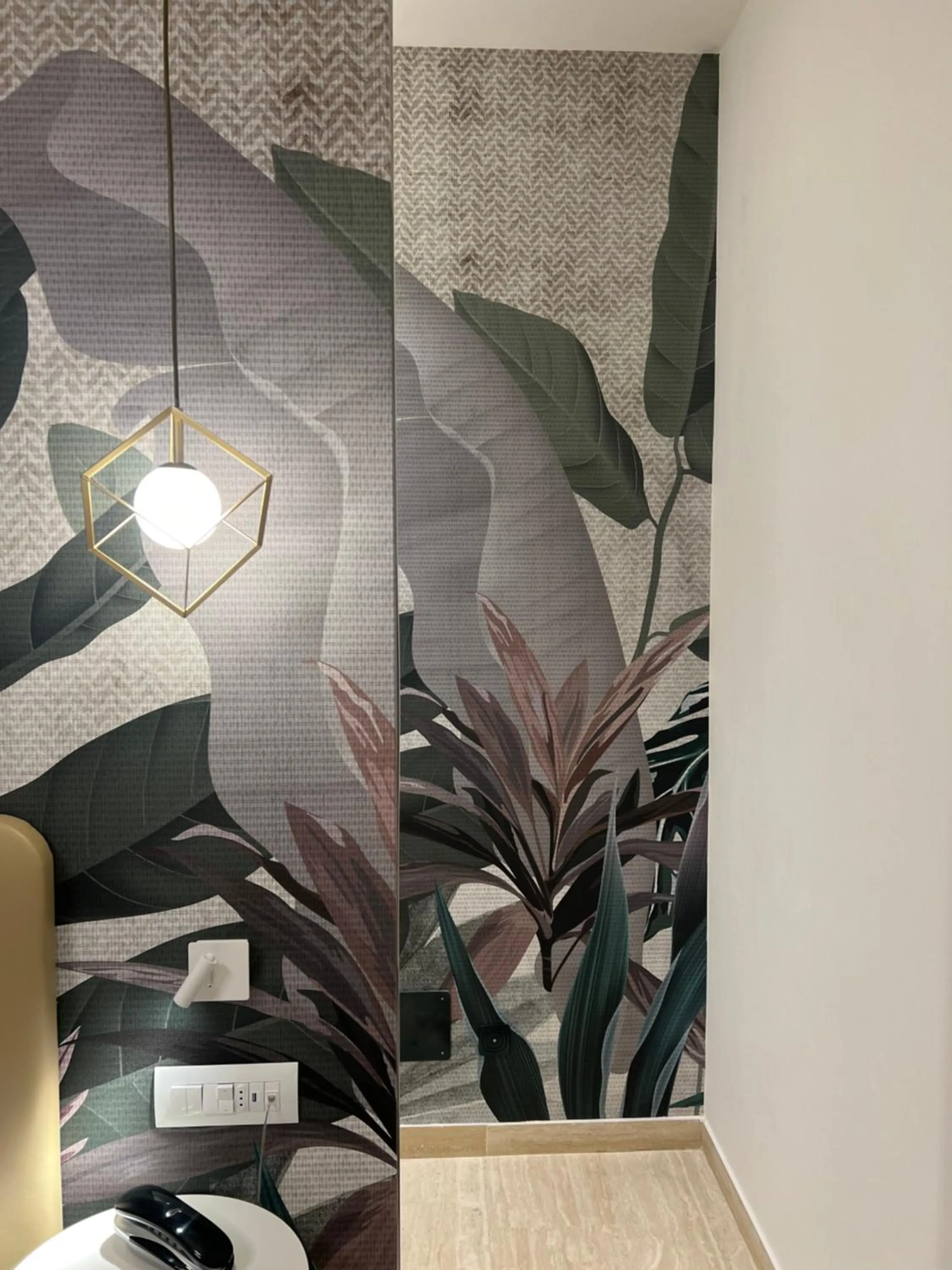 Decorative detail in Astoria Suite Hotel