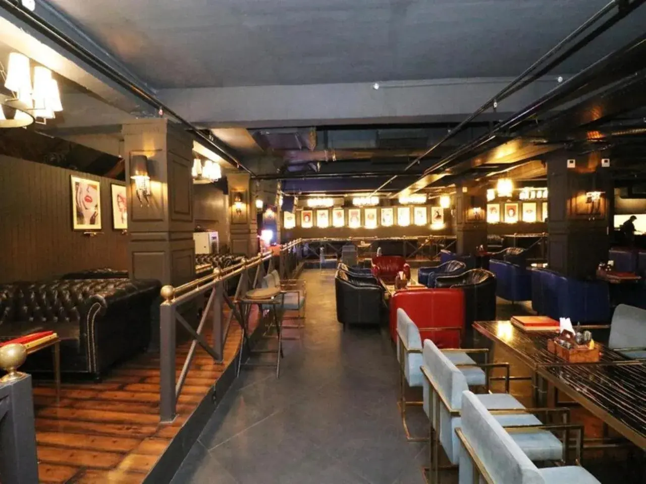 Restaurant/places to eat in Dazzling Restaurant/places to eat in Dazzling