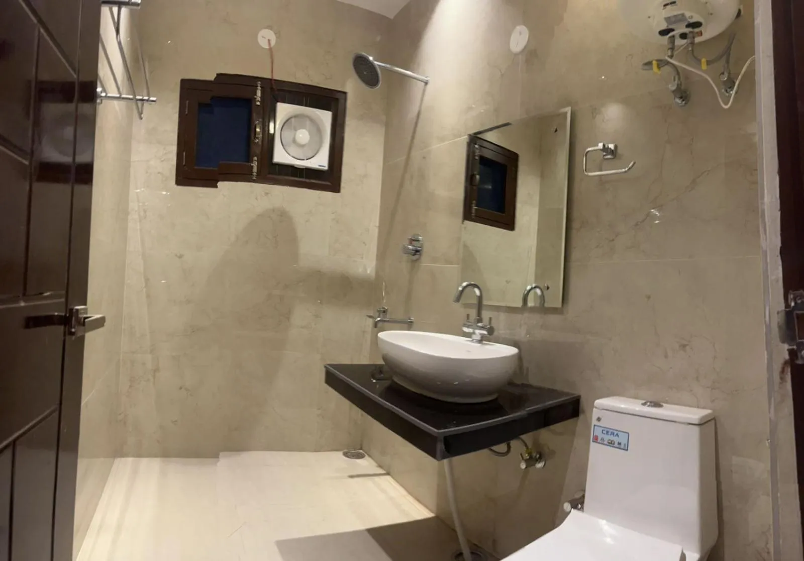 Bathroom in The Divine Oak Golden Leaf