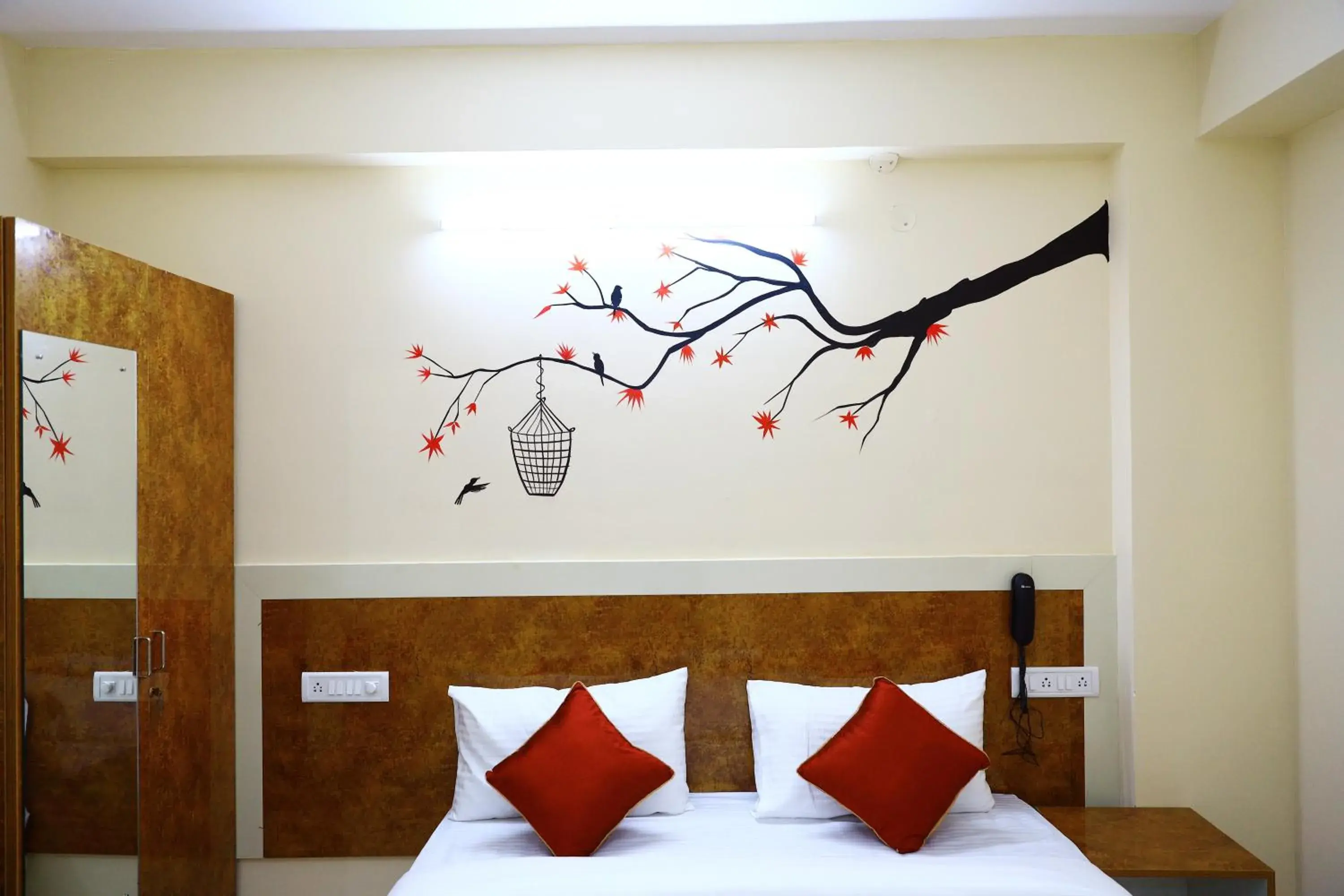 Bed in Sasthi Suites Bed in Sasthi Suites