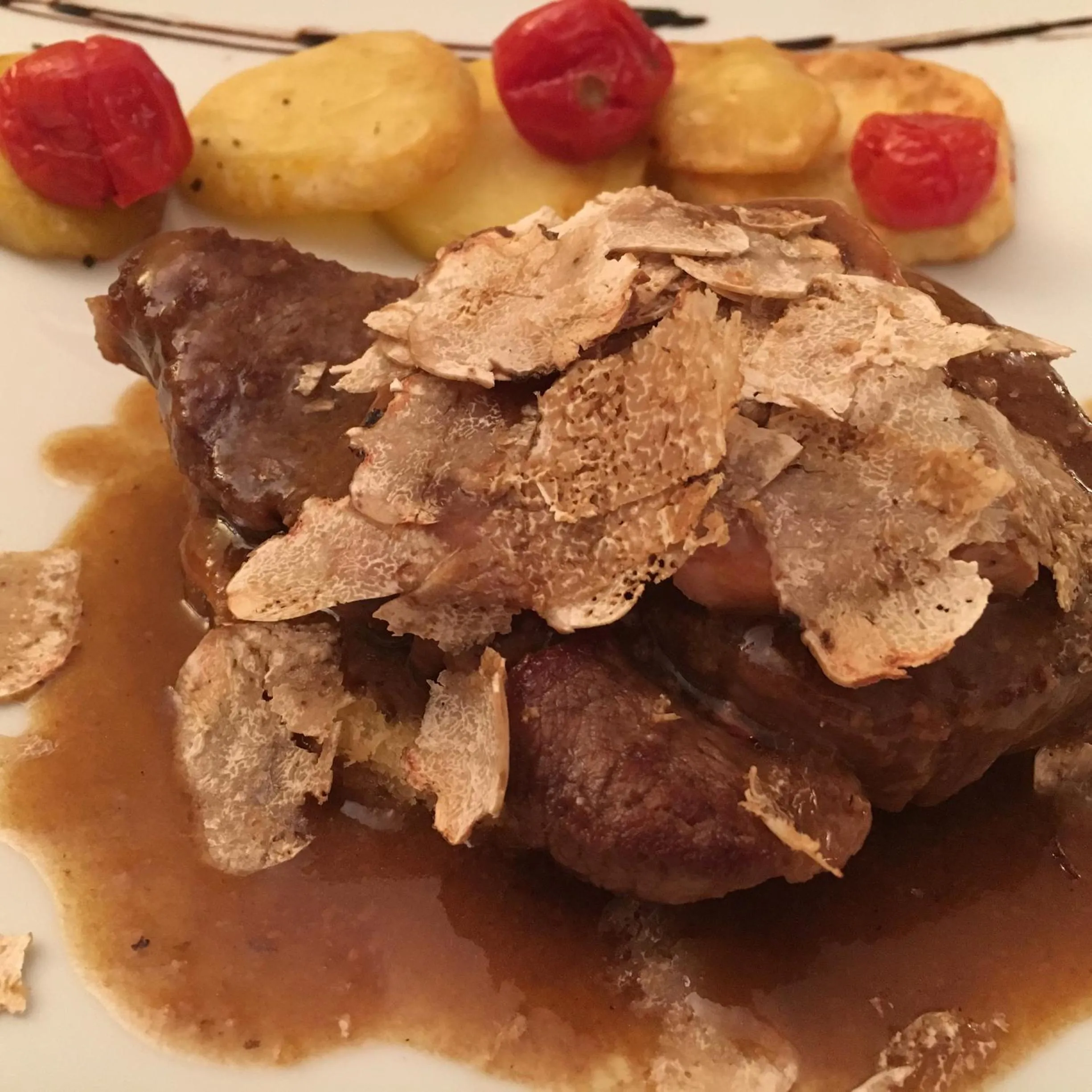 Restaurant/places to eat in Raffaelli Park Hotel