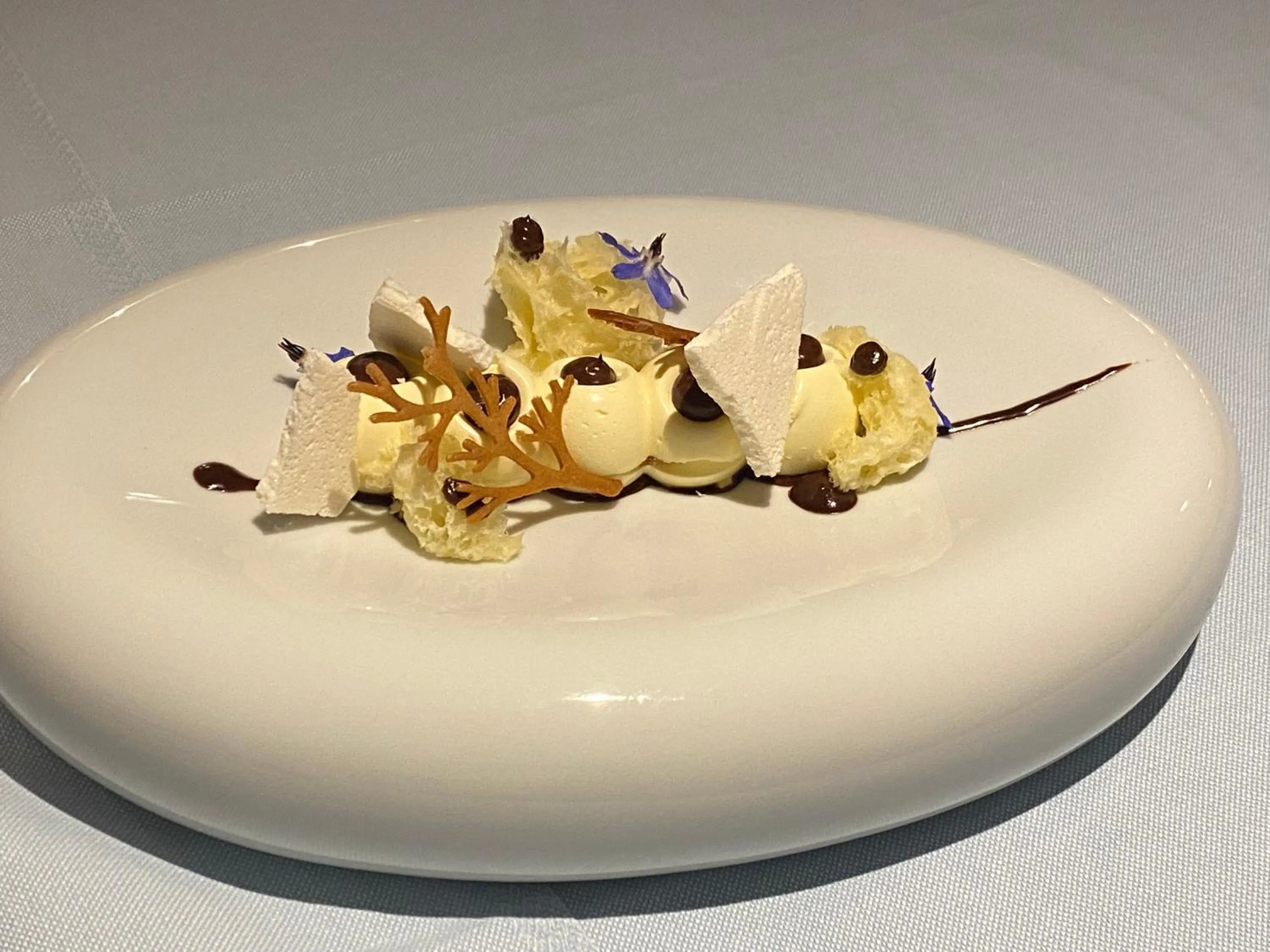 Restaurant/places to eat in Raffaelli Park Hotel