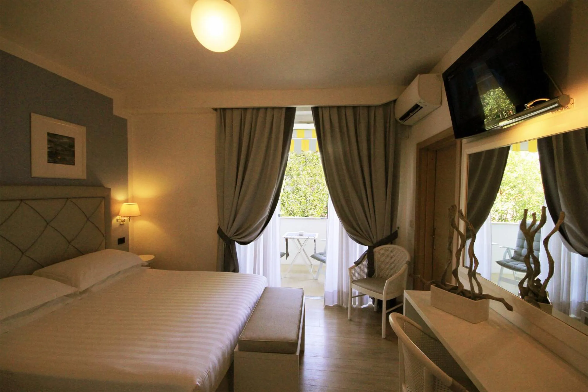 Bathroom in Raffaelli Park Hotel