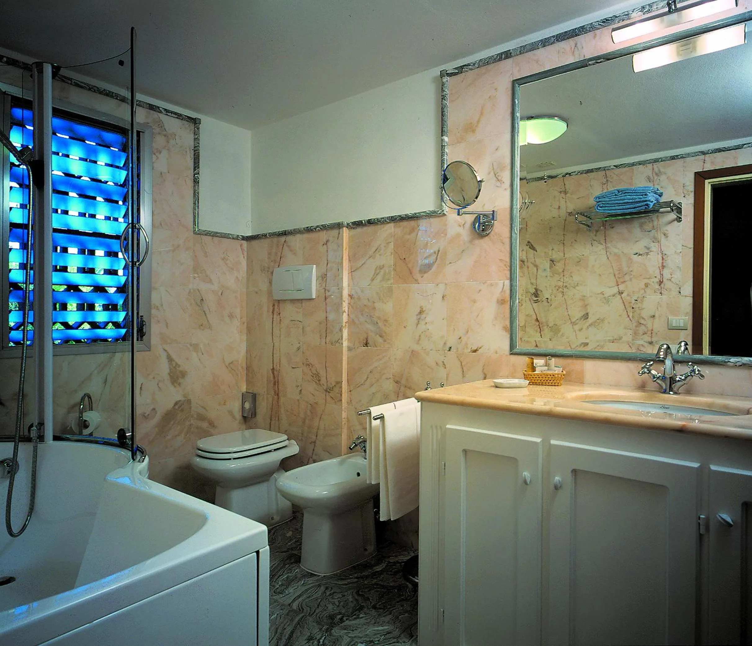 Shower in Raffaelli Park Hotel