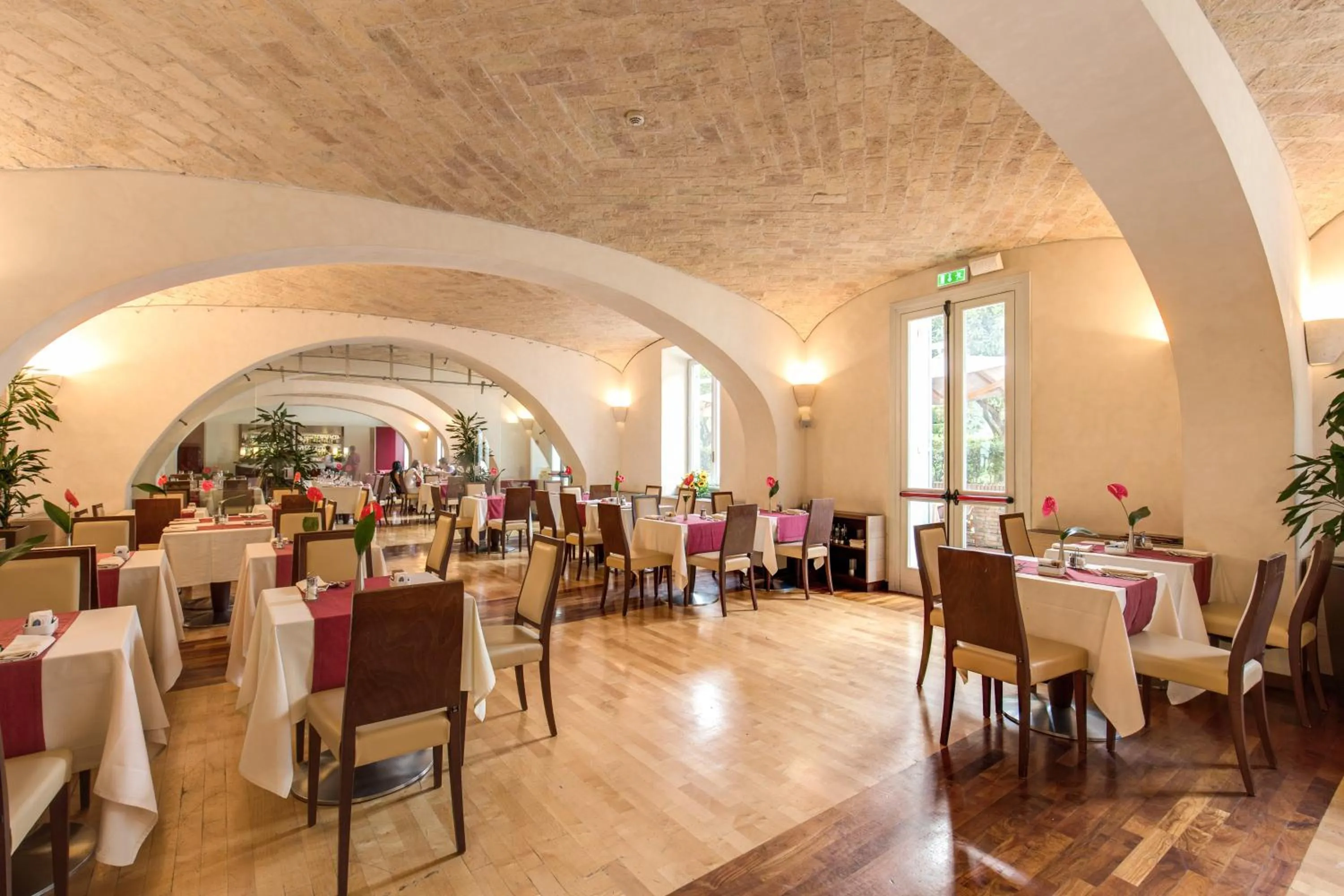 Restaurant/places to eat in Kolbe Hotel Rome