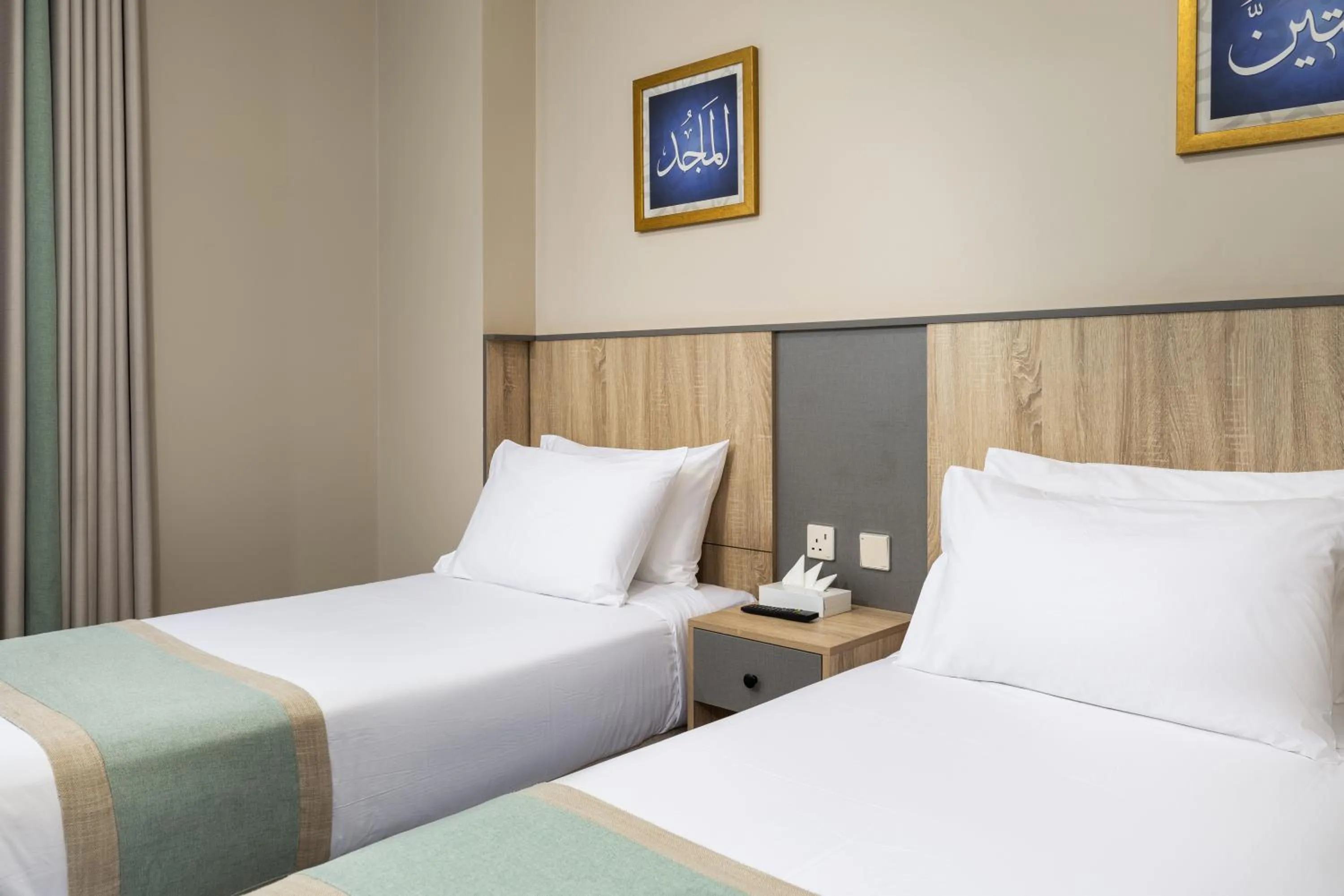 Bed in Emaar Taiba Hotel