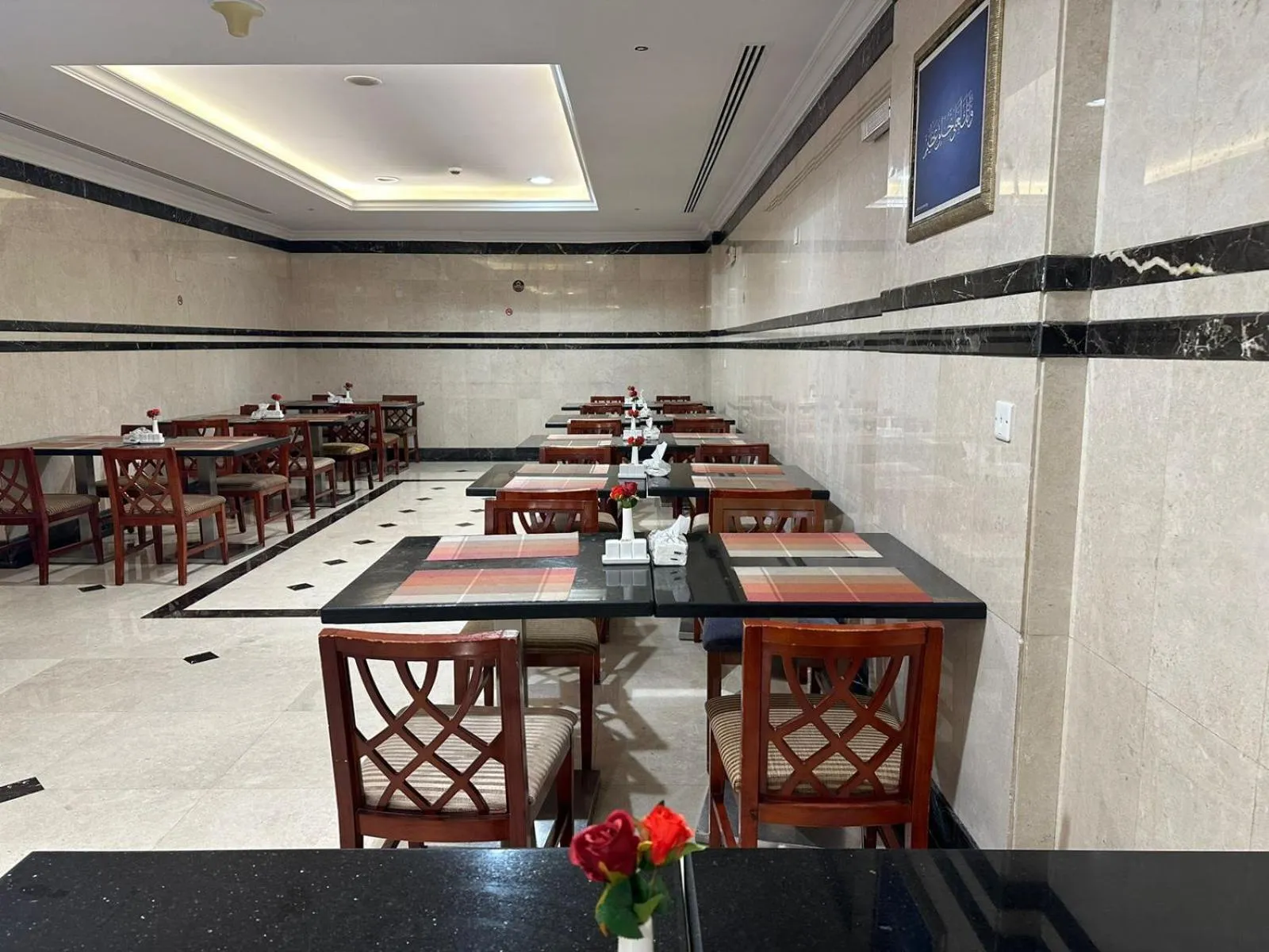 Restaurant/places to eat in Emaar Taiba Hotel