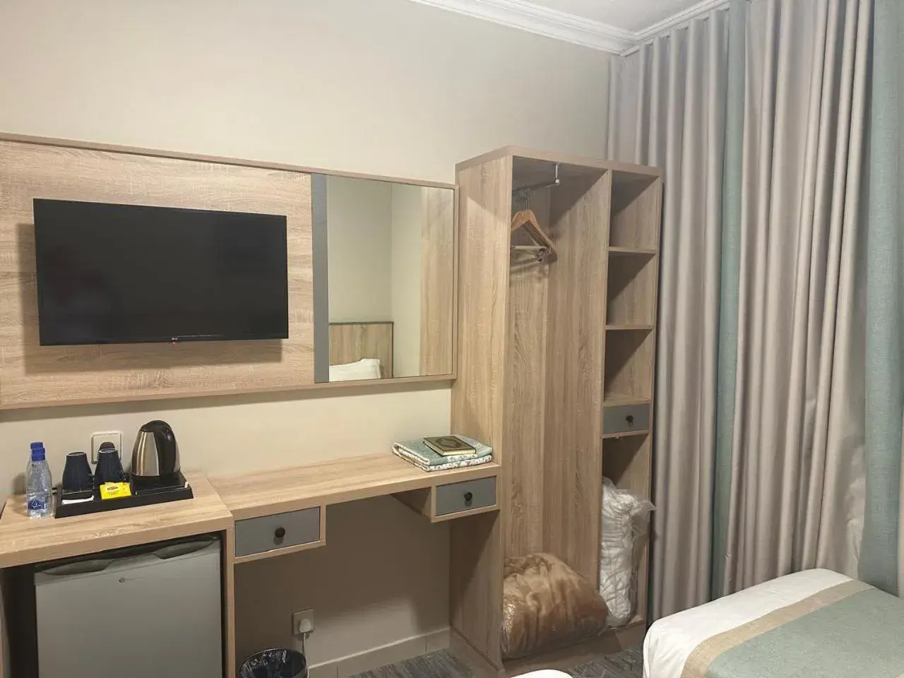 Bedroom, Bed in Emaar Taiba Hotel Bedroom, Bed in Emaar Taiba Hotel