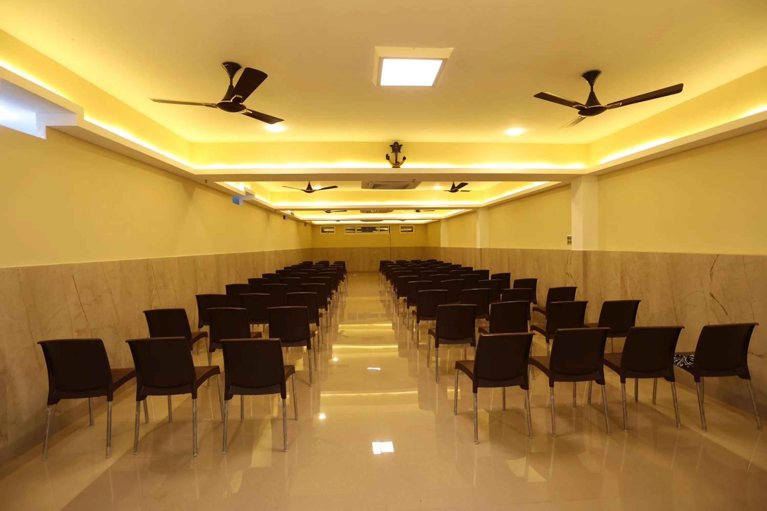 Meeting/conference room in Minas Manor