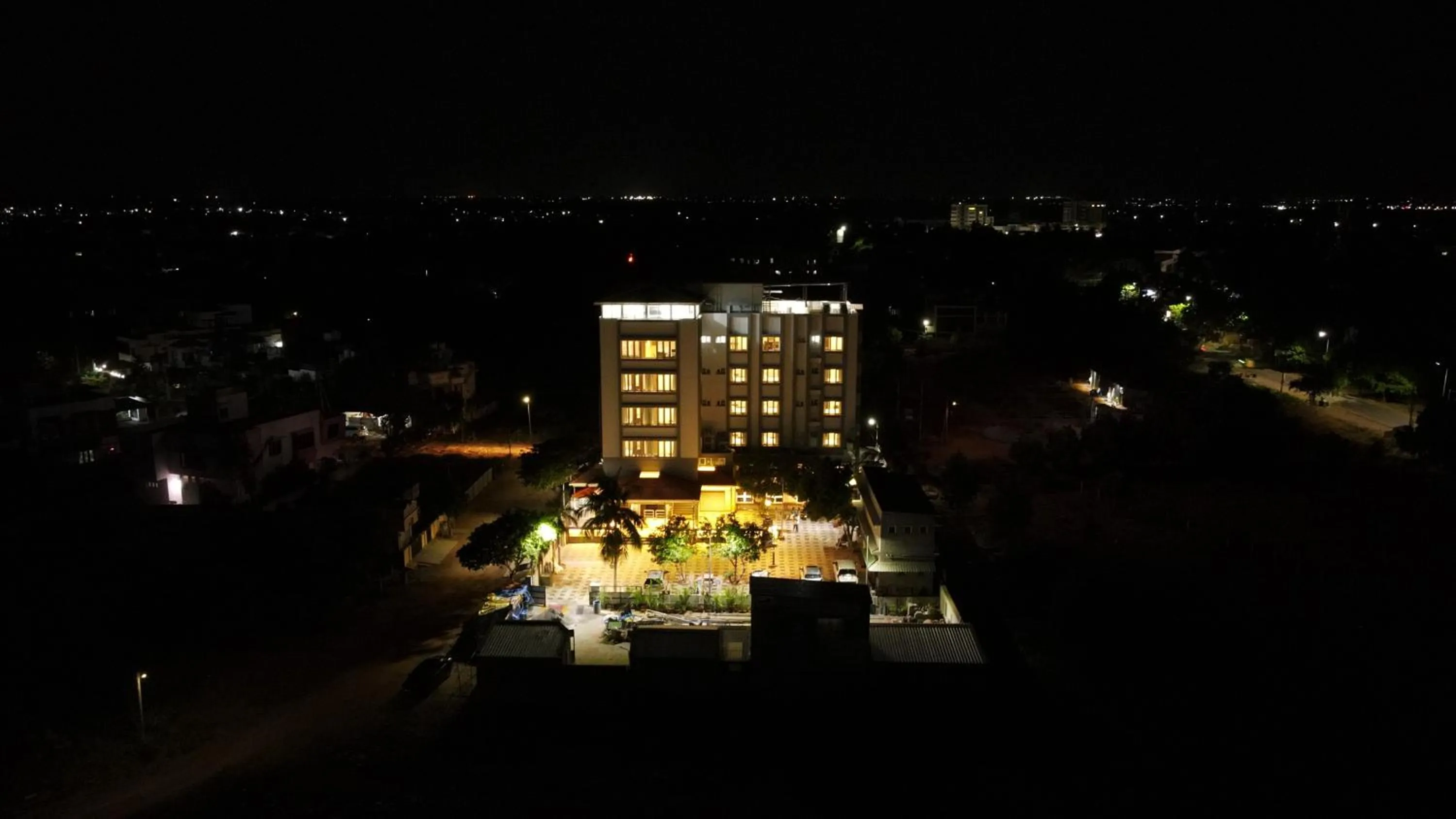 Property building in Minas Manor