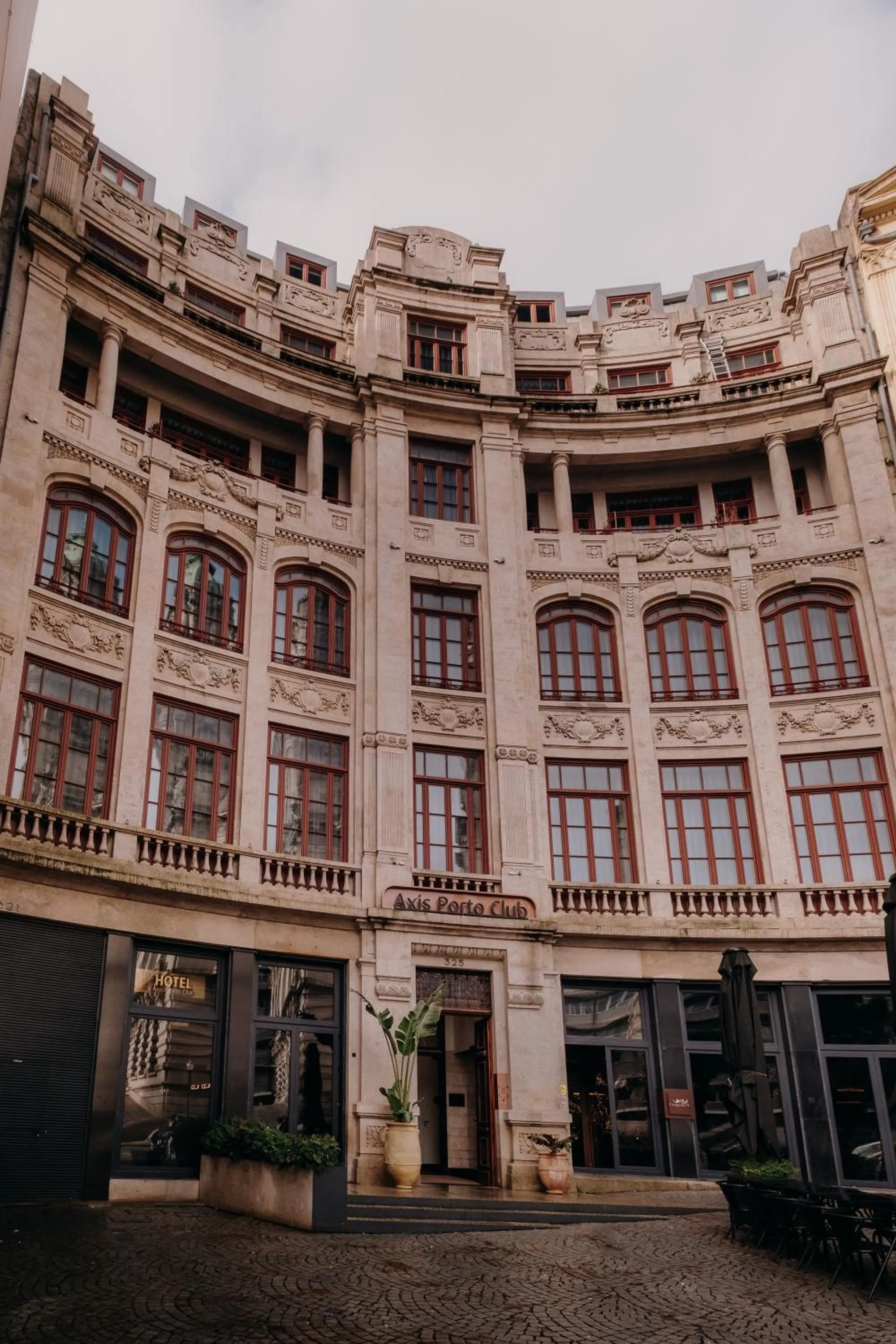 Facade/entrance in Axis Porto Club Aliados