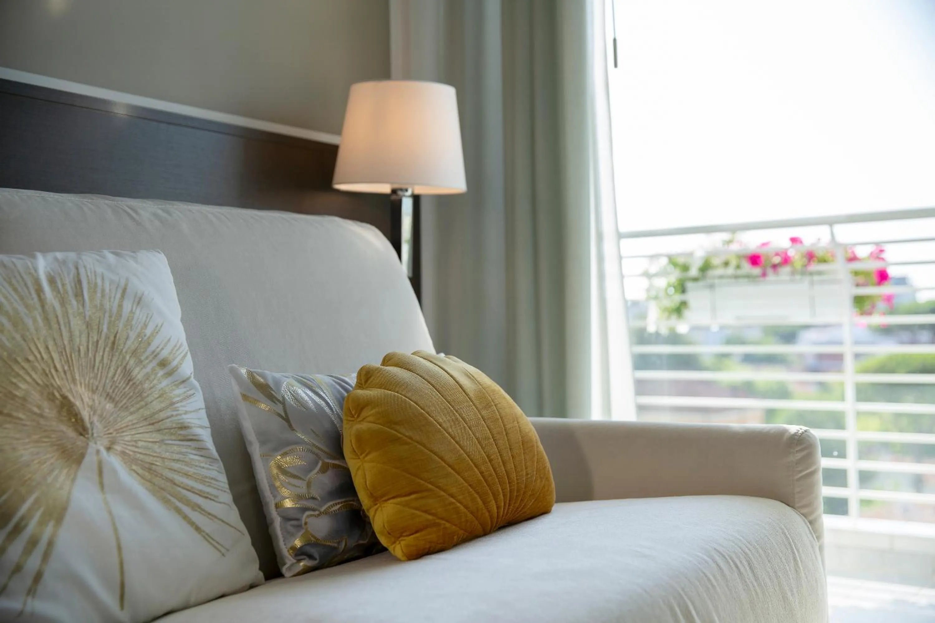 Photo of the whole room, Bed in The One Hotel - Designed for Adults - Pet lovers