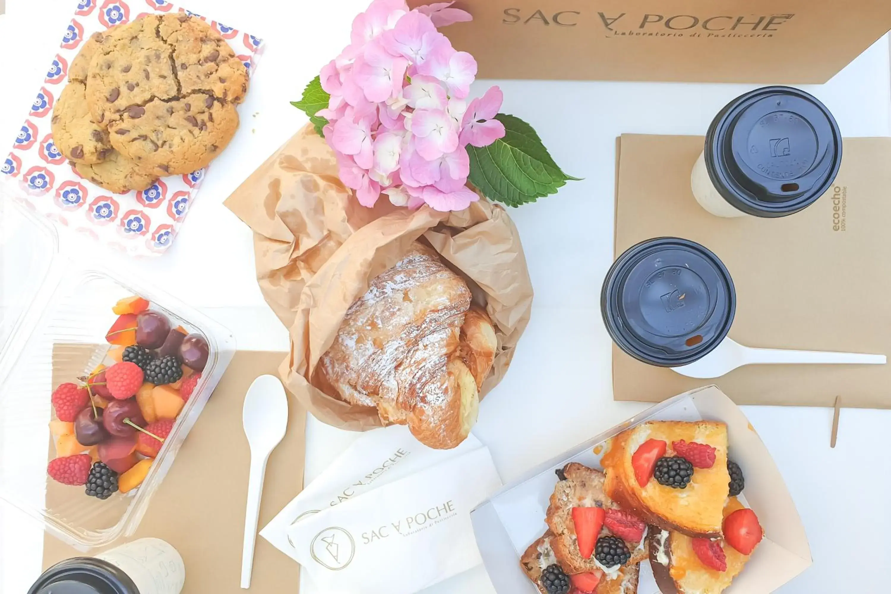 Breakfast in The One Hotel - Designed for Adults - Pet lovers Breakfast in The One Hotel - Designed for Adults - Pet lovers