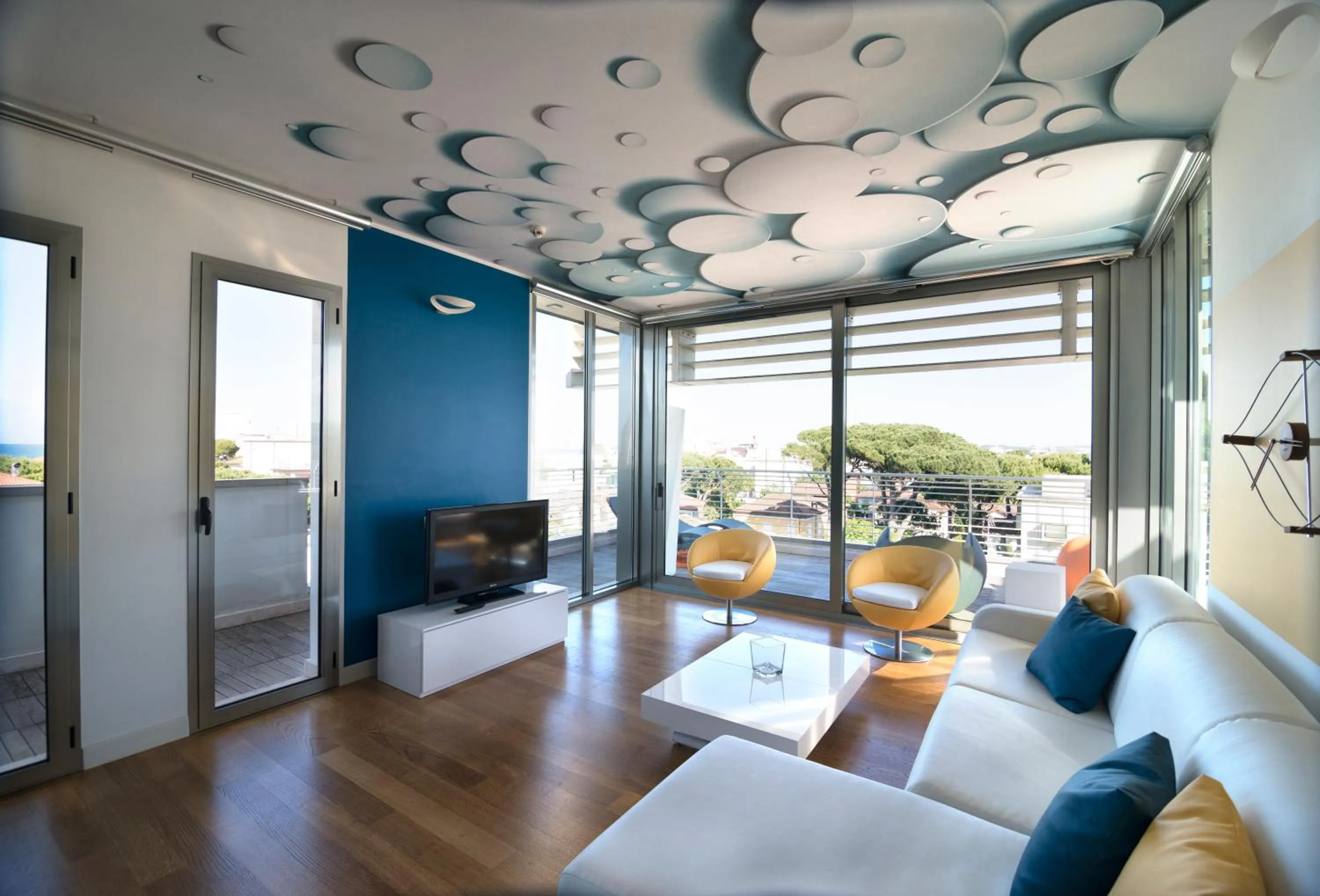 Living room in The One Hotel - Designed for Adults - Pet lovers