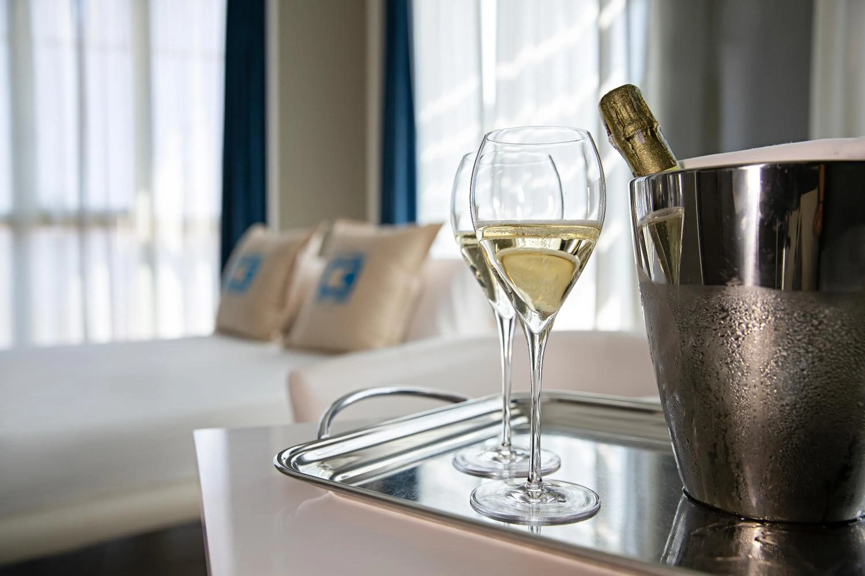 VIP in The One Hotel - Designed for Adults - Pet lovers