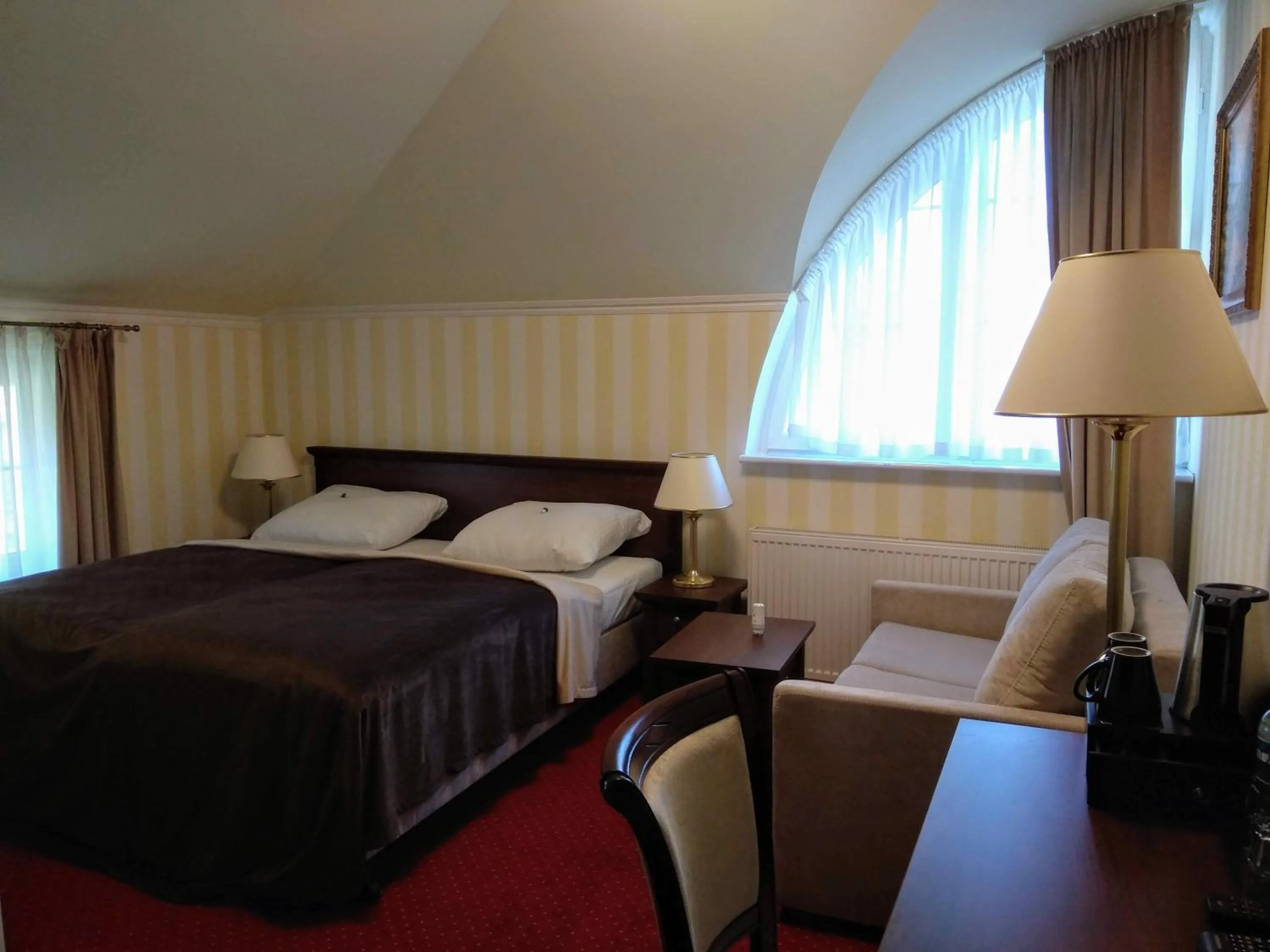 Bed in Dworek Hetmanski