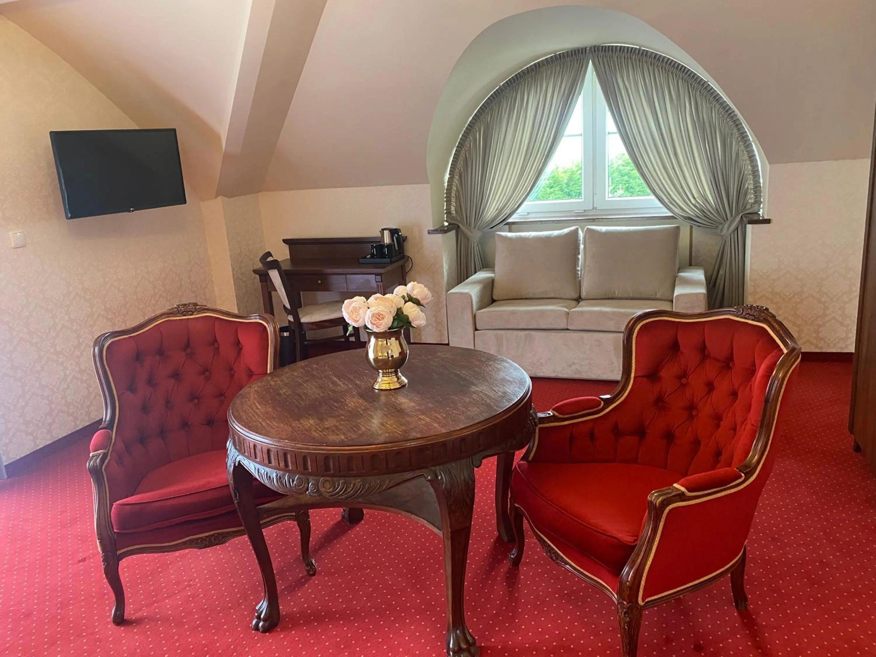 Seating area in Dworek Hetmanski