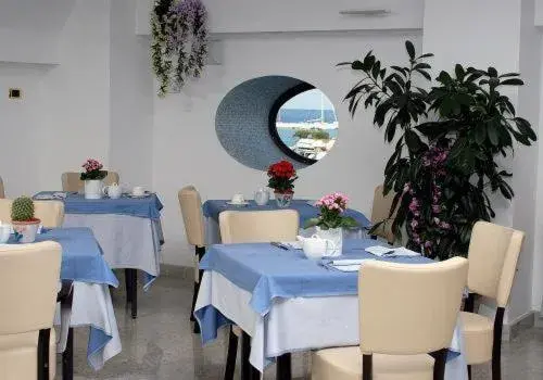 Restaurant/places to eat in Hotel Villa Carolina Restaurant/places to eat in Hotel Villa Carolina