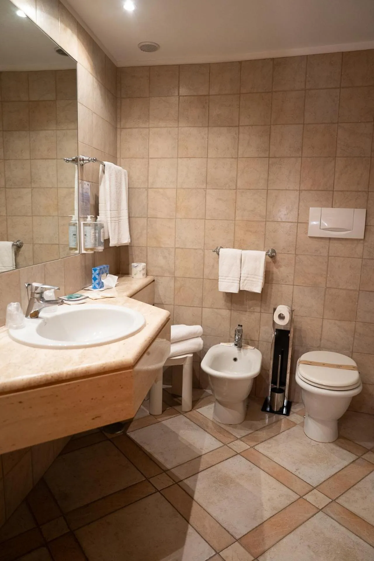 Bathroom in Hotel Ristorante Maga Circe