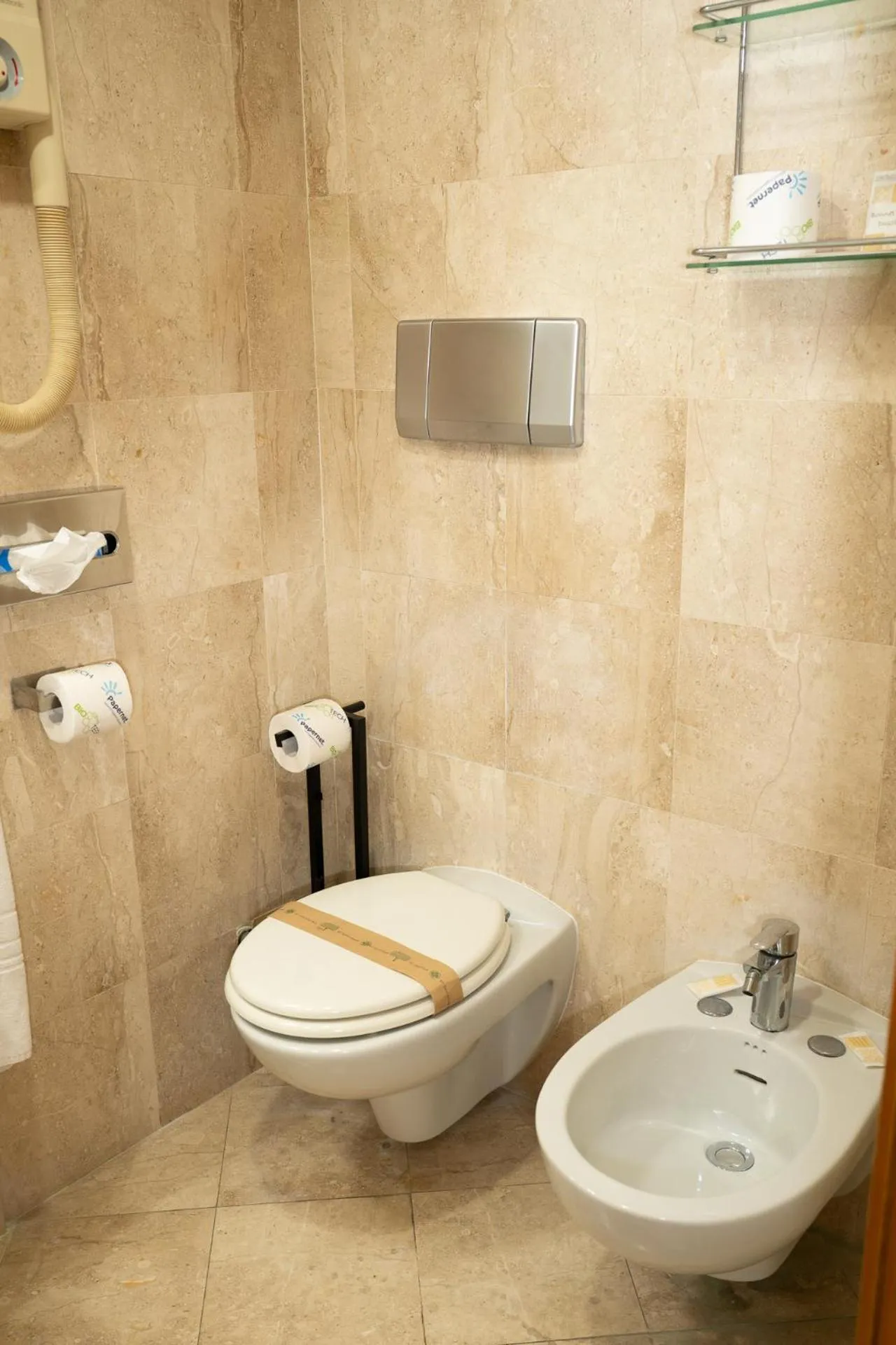 Bathroom in Hotel Ristorante Maga Circe