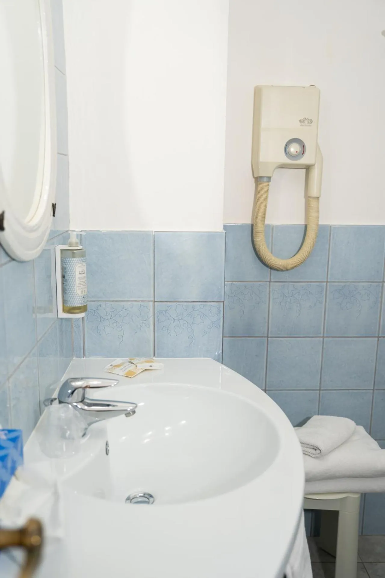 Bathroom in Hotel Ristorante Maga Circe