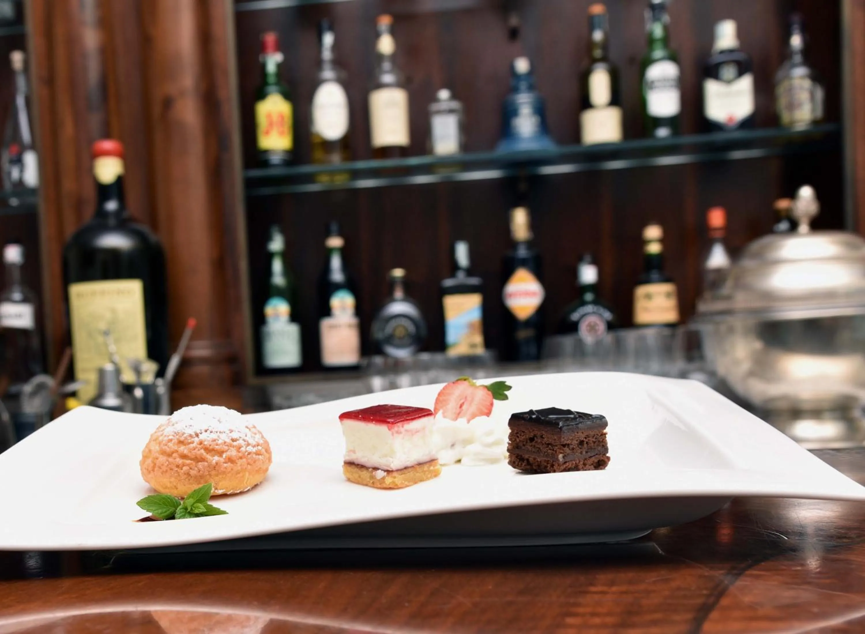 Lounge or bar in Hotel Ristorante Maga Circe