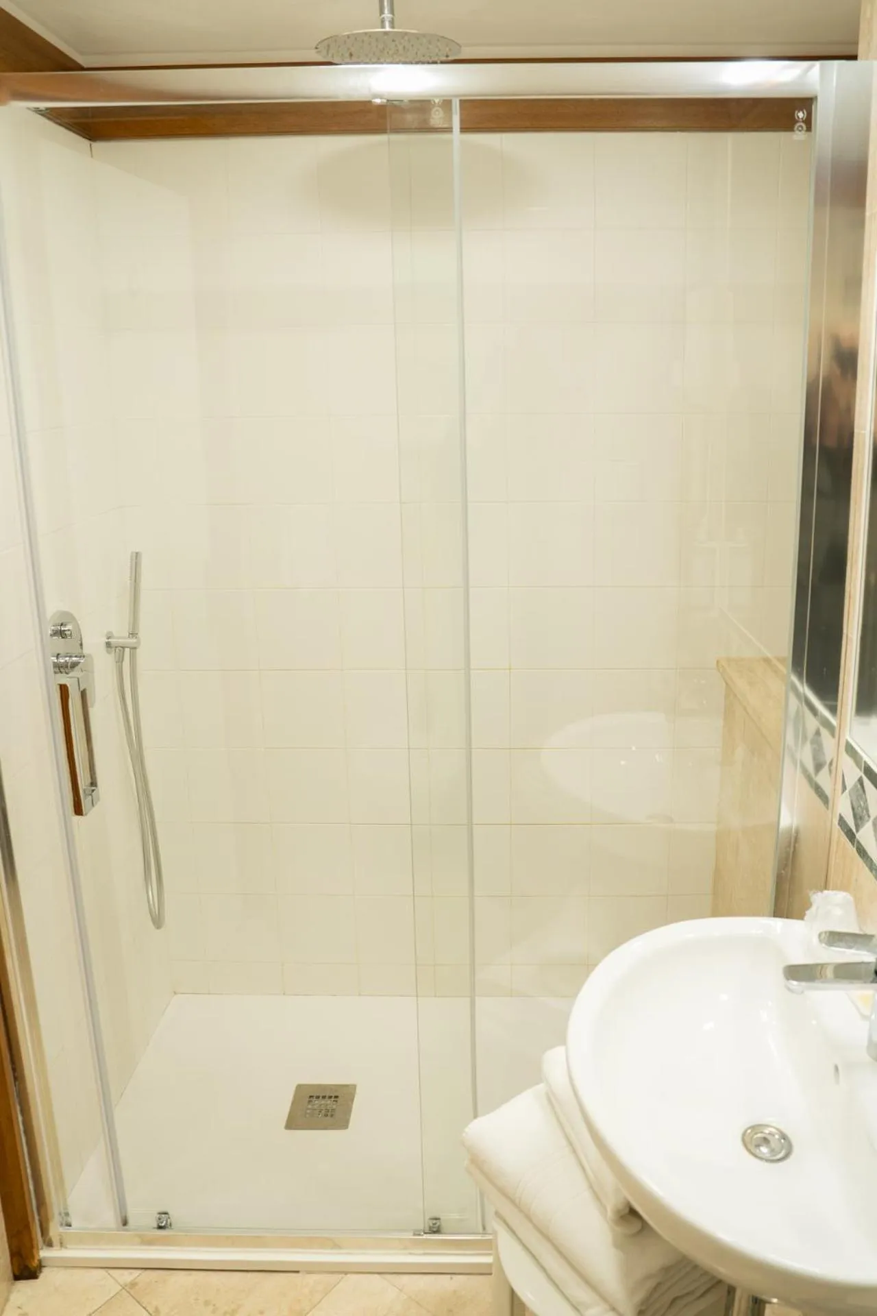 Bathroom in Hotel Ristorante Maga Circe