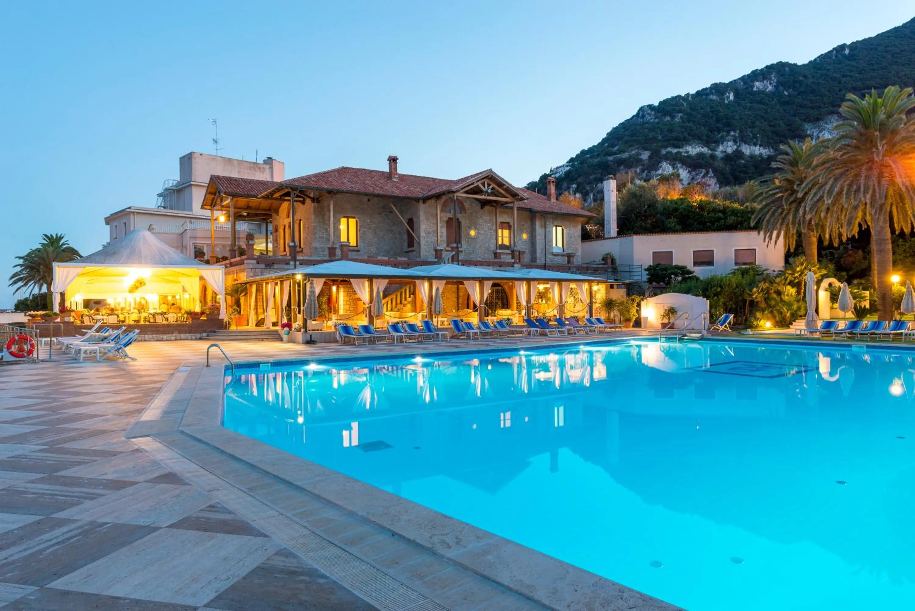 Pool view in Hotel Ristorante Maga Circe