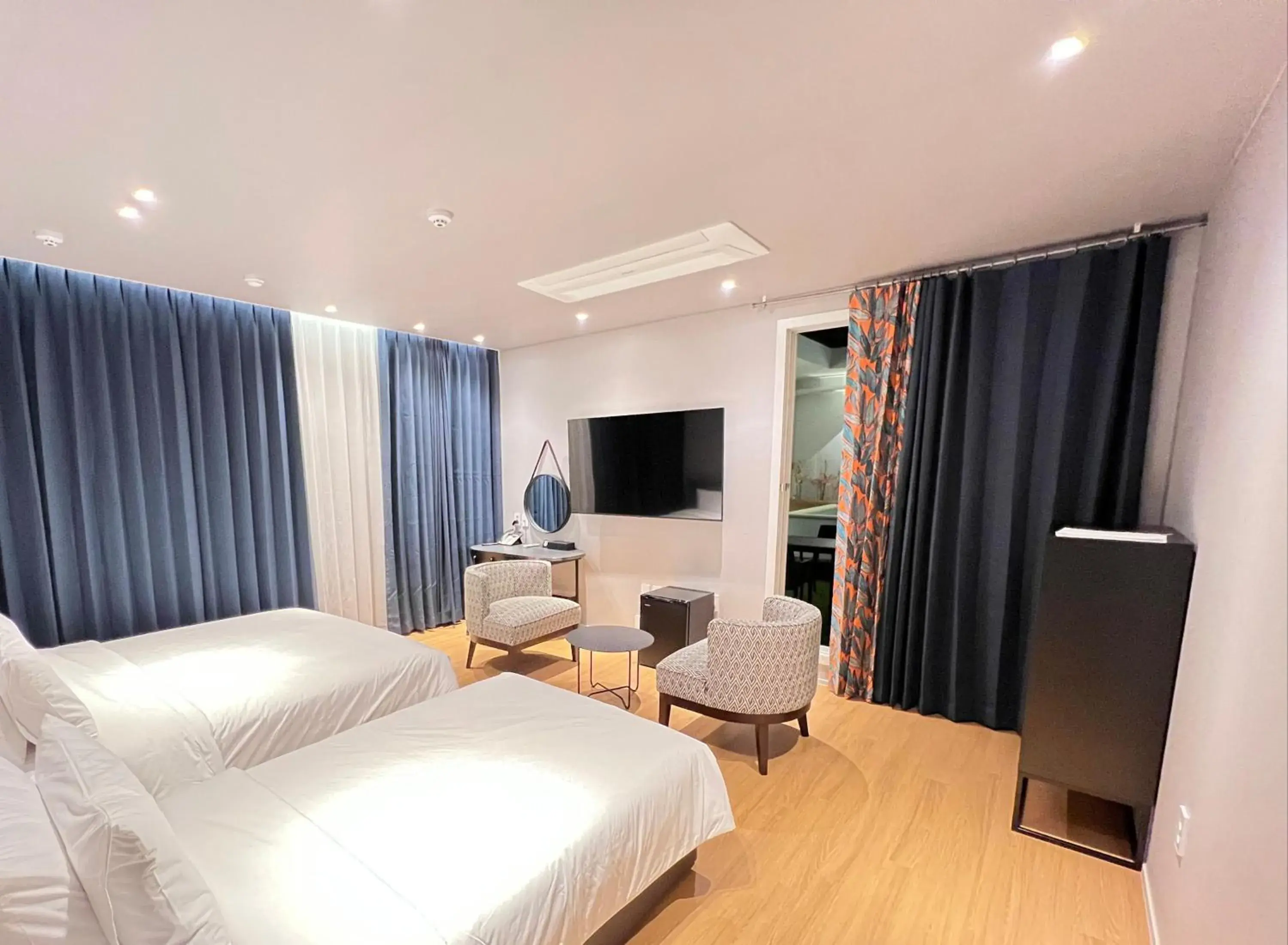 Bedroom, Bed in Jinhae Intercity Hotel Bedroom, Bed in Jinhae Intercity Hotel