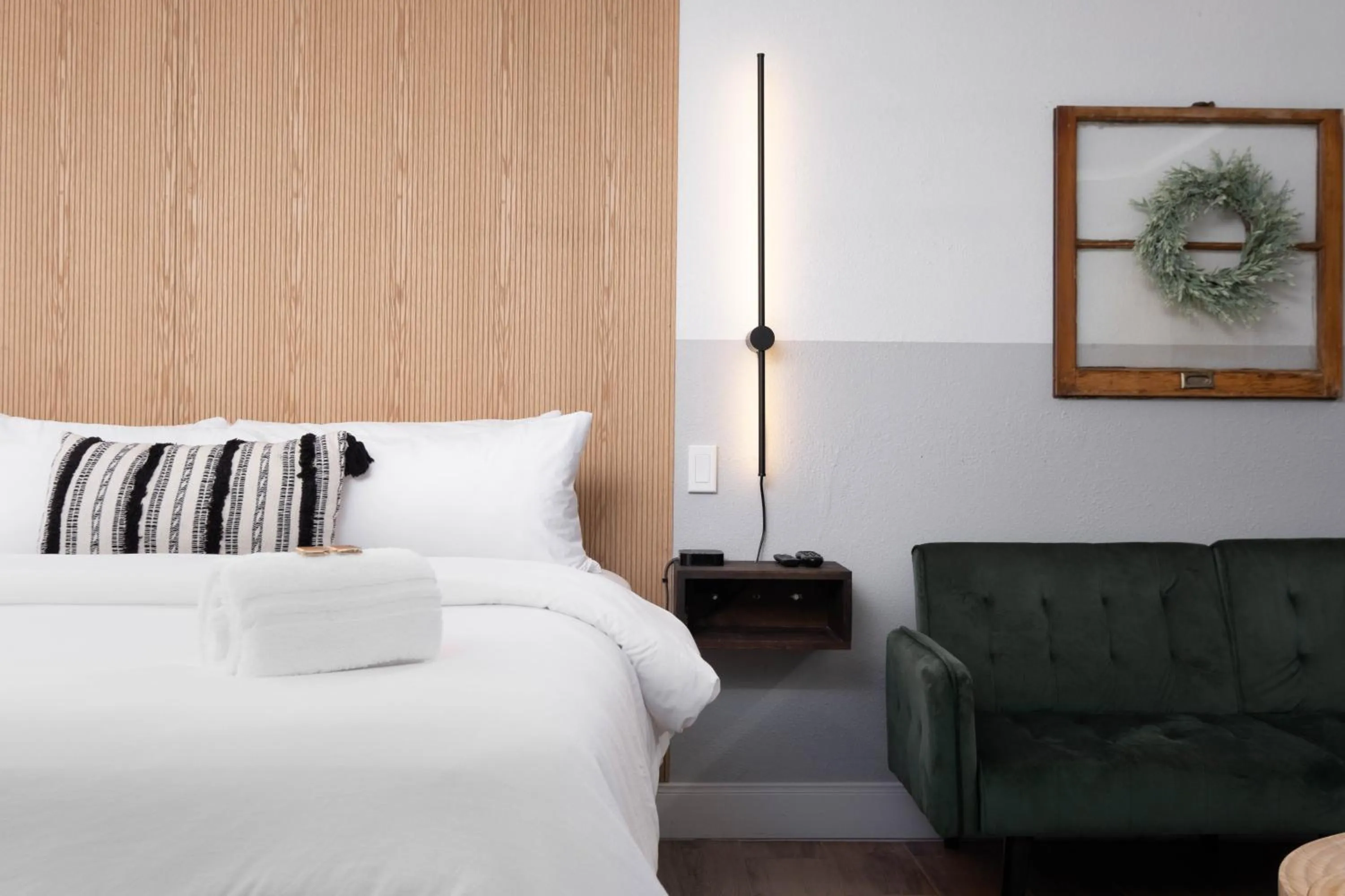 Bed in The Westerner - Extended Stay