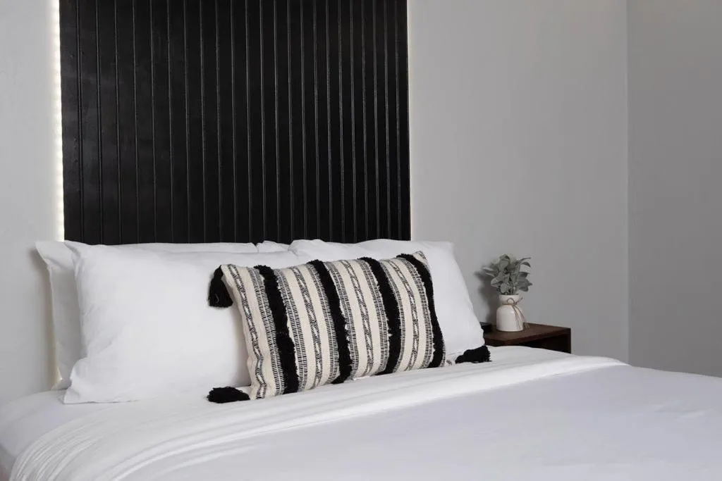 Bed in The Westerner - Extended Stay