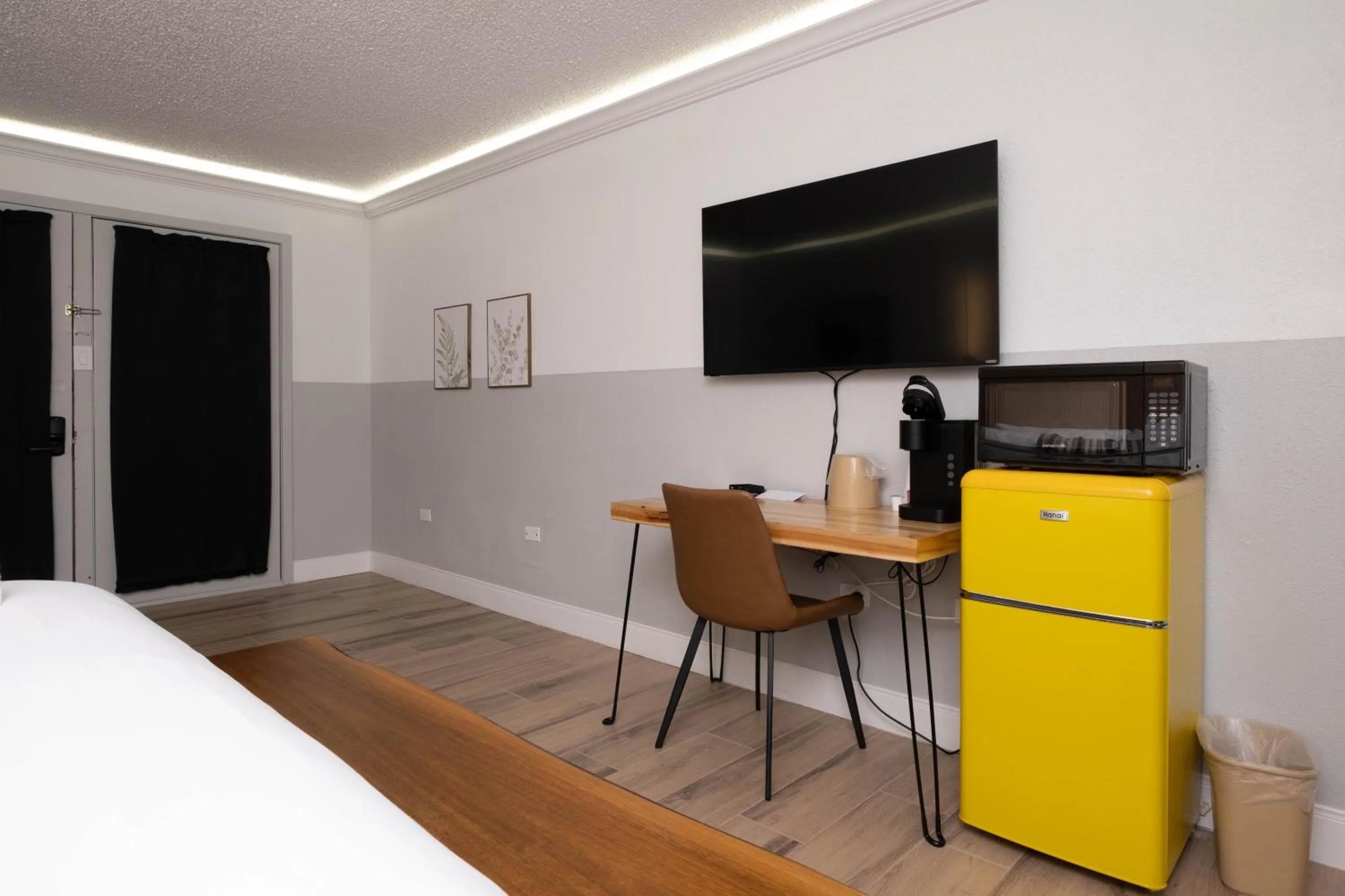 Bed in The Westerner - Extended Stay