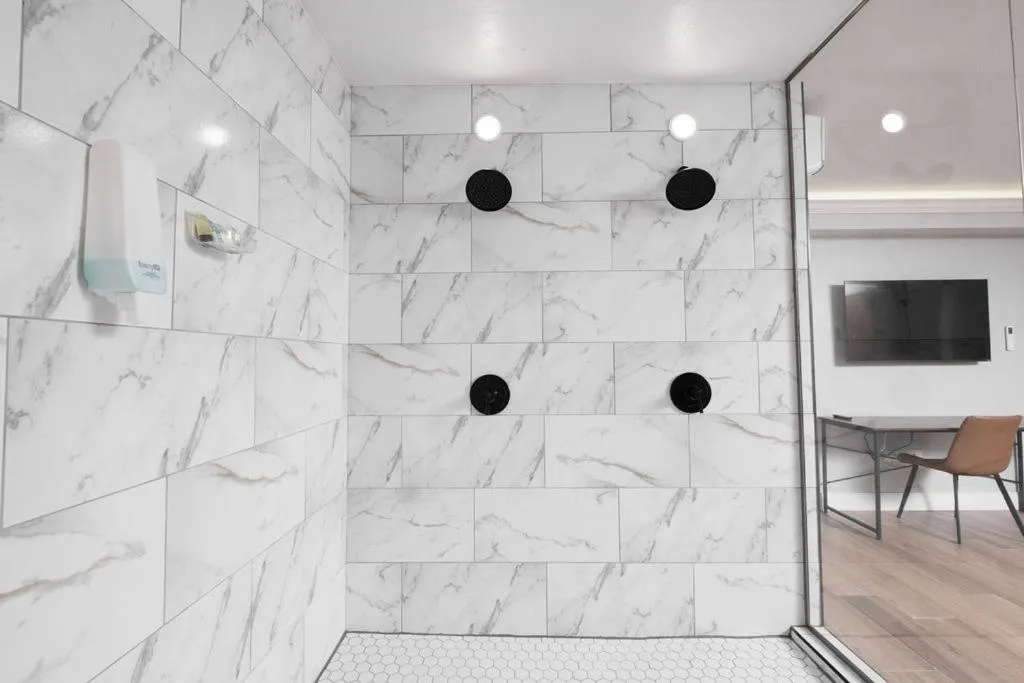 The Westerner - Extended Stay