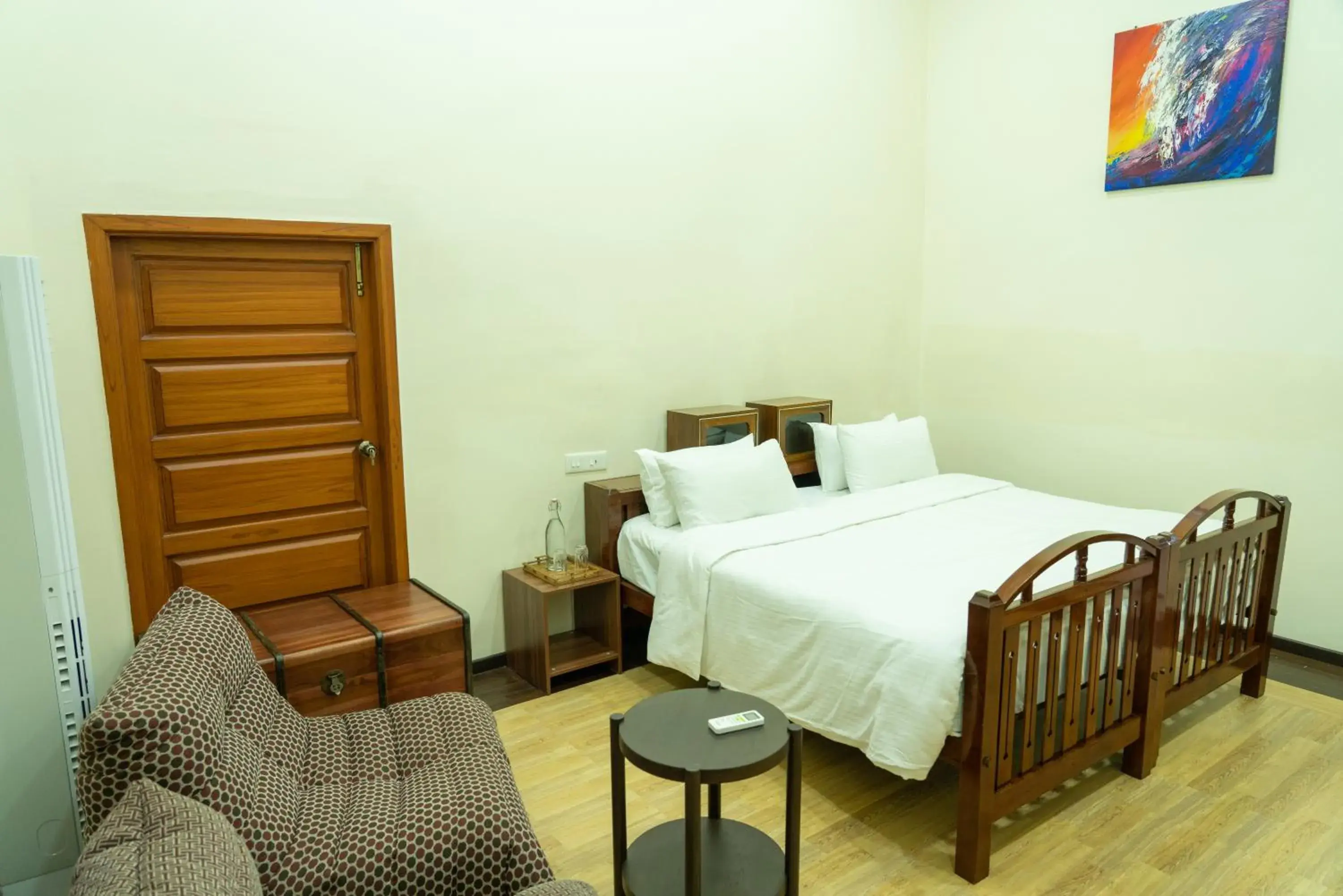 Two-Bedroom Bungalow in The Inglewood Bungalow Two-Bedroom Bungalow in The Inglewood Bungalow