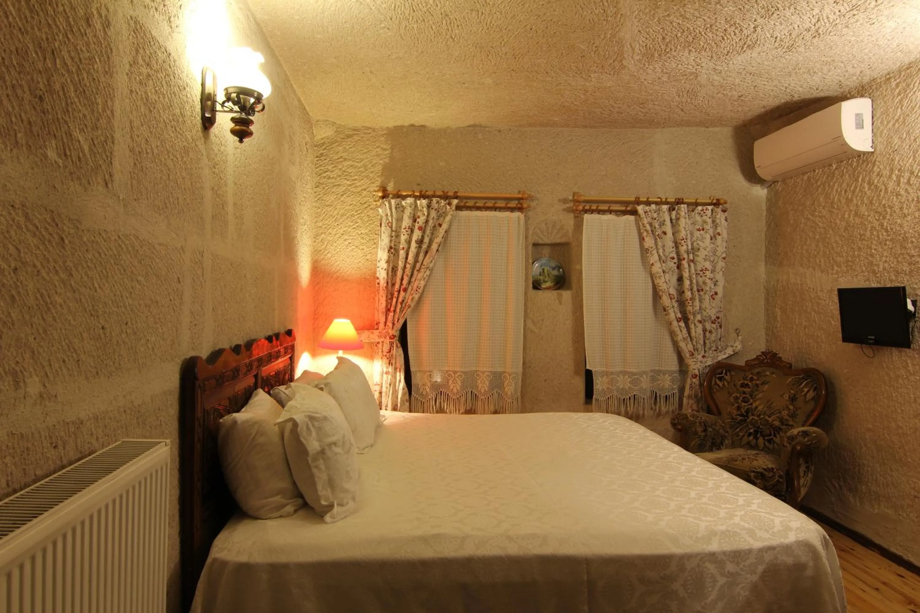 Comfort Cave Room 115 in Ascension Cave Suites - Special Class