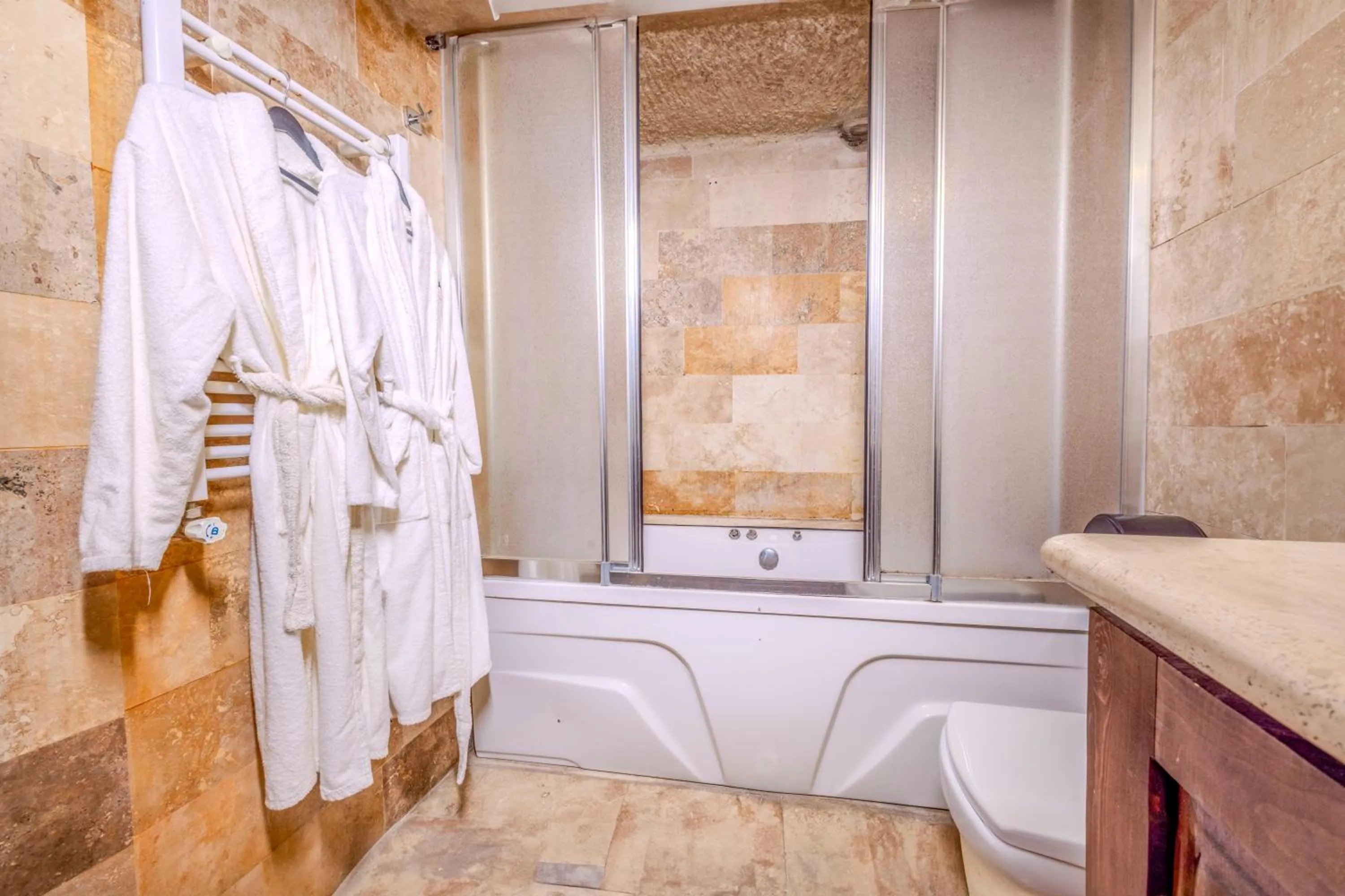 Shower in Ascension Cave Suites - Special Class