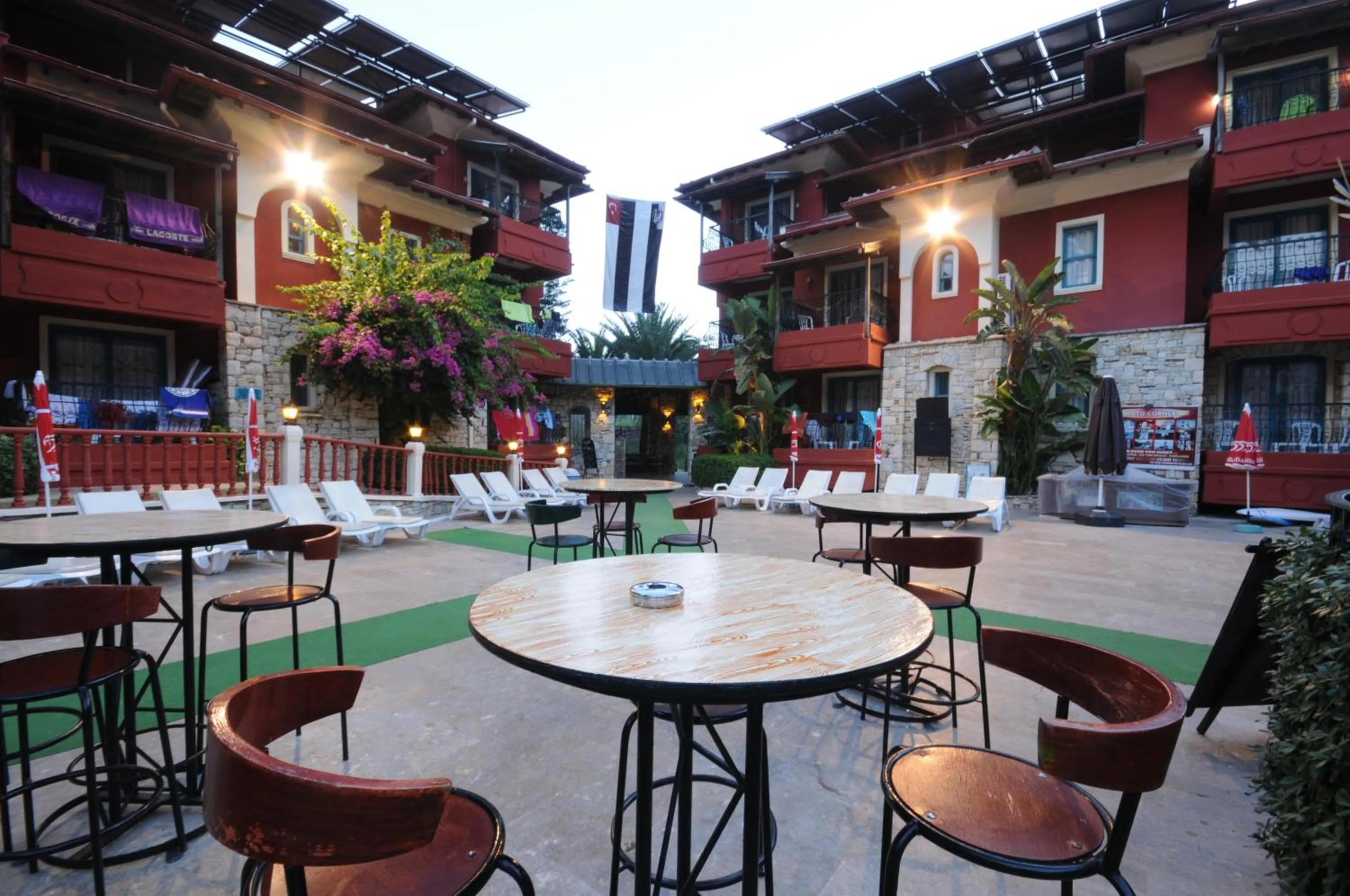 Lounge or bar in Grand Aquarium