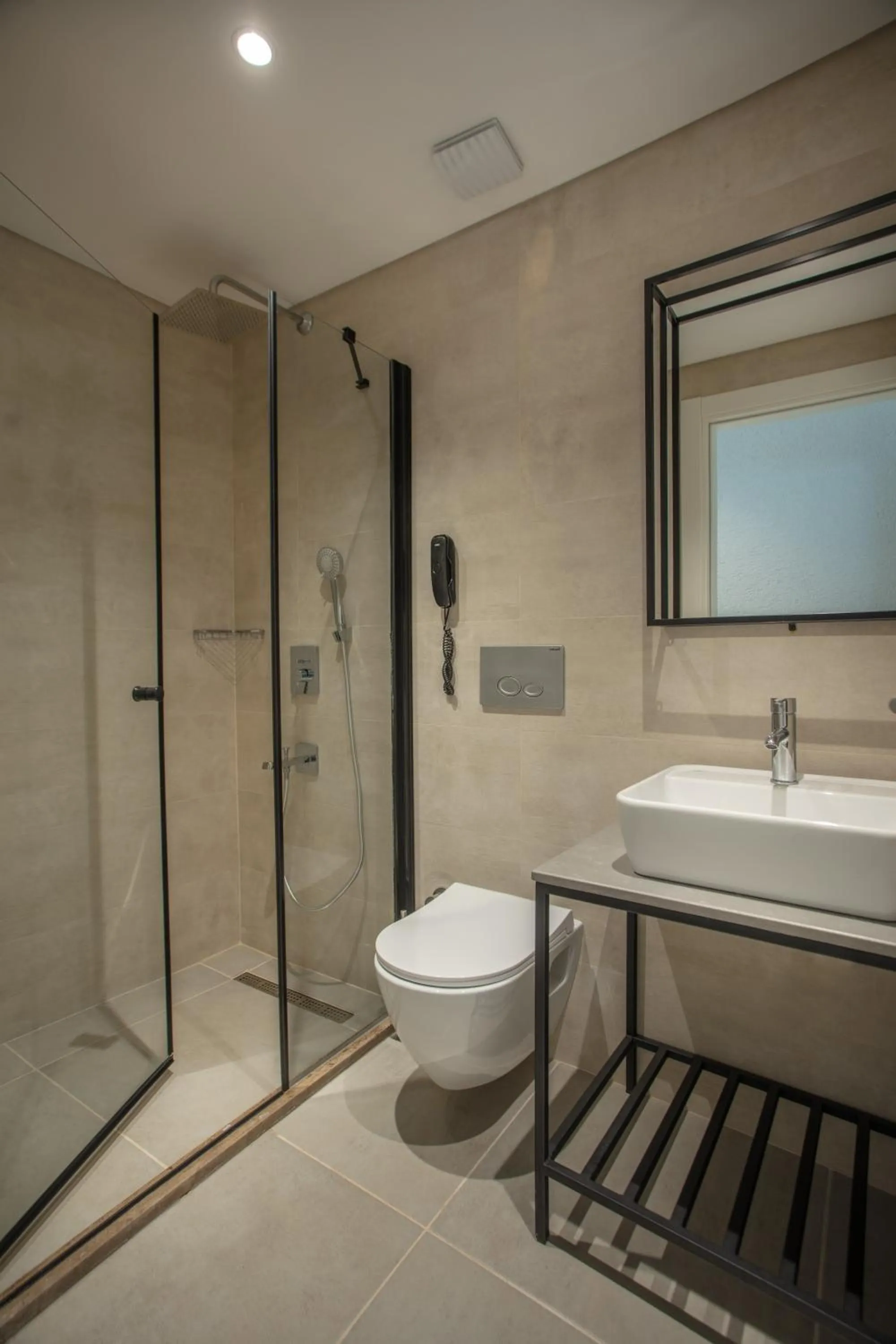 Bathroom in Grand Aquarium