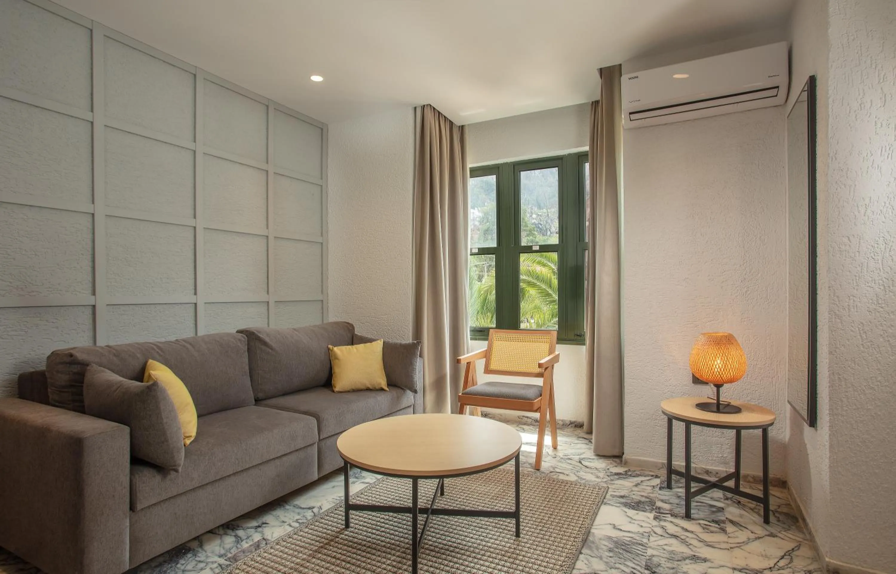 Living room in Grand Aquarium