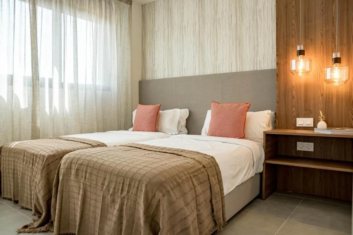 Other, Bed in Oasis325- Top class penthouse with stunning views