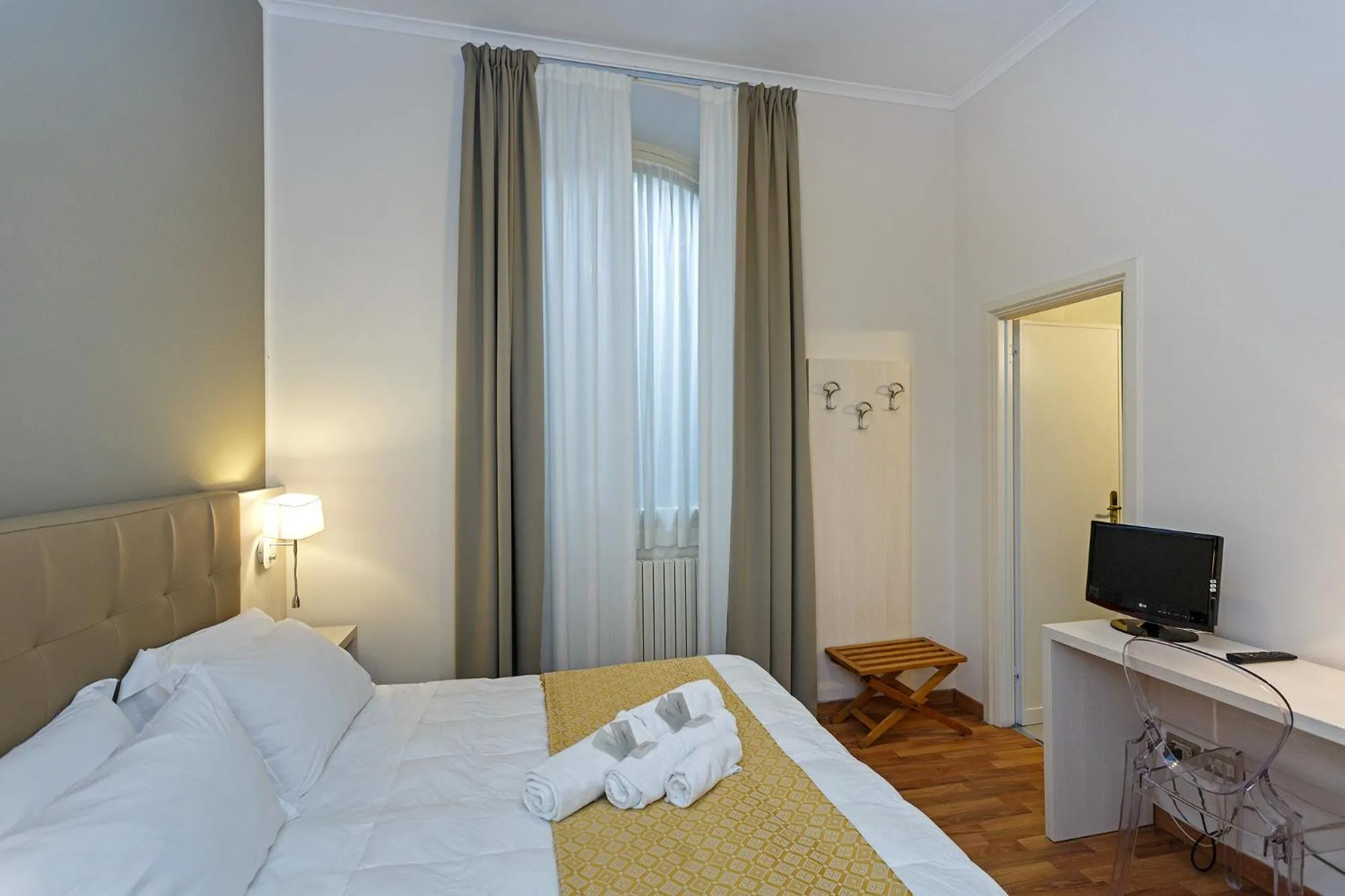 Photo of the whole room, Bed in Hotel Villa Maria