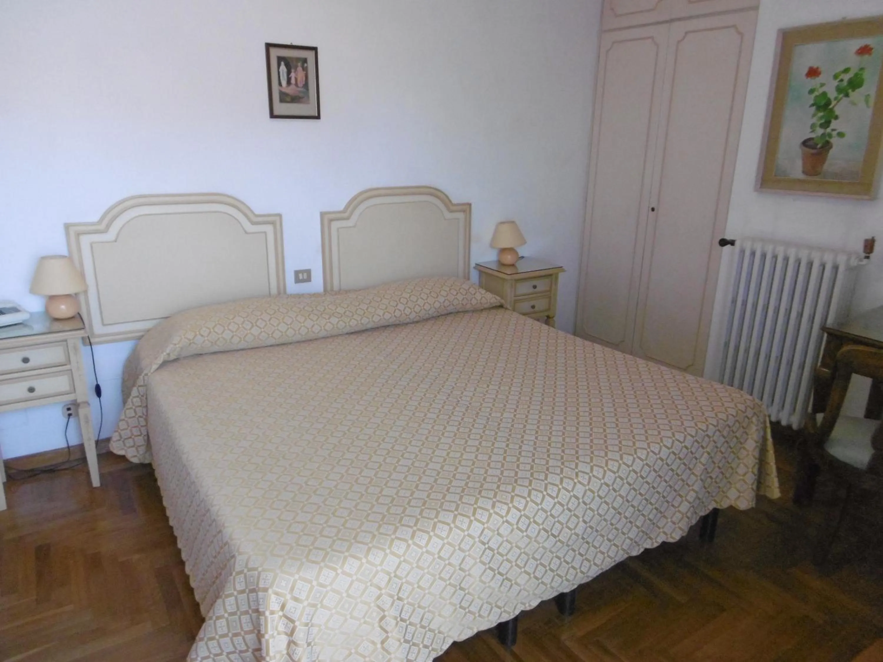 Bedroom, Bed in Hotel Villa Maria