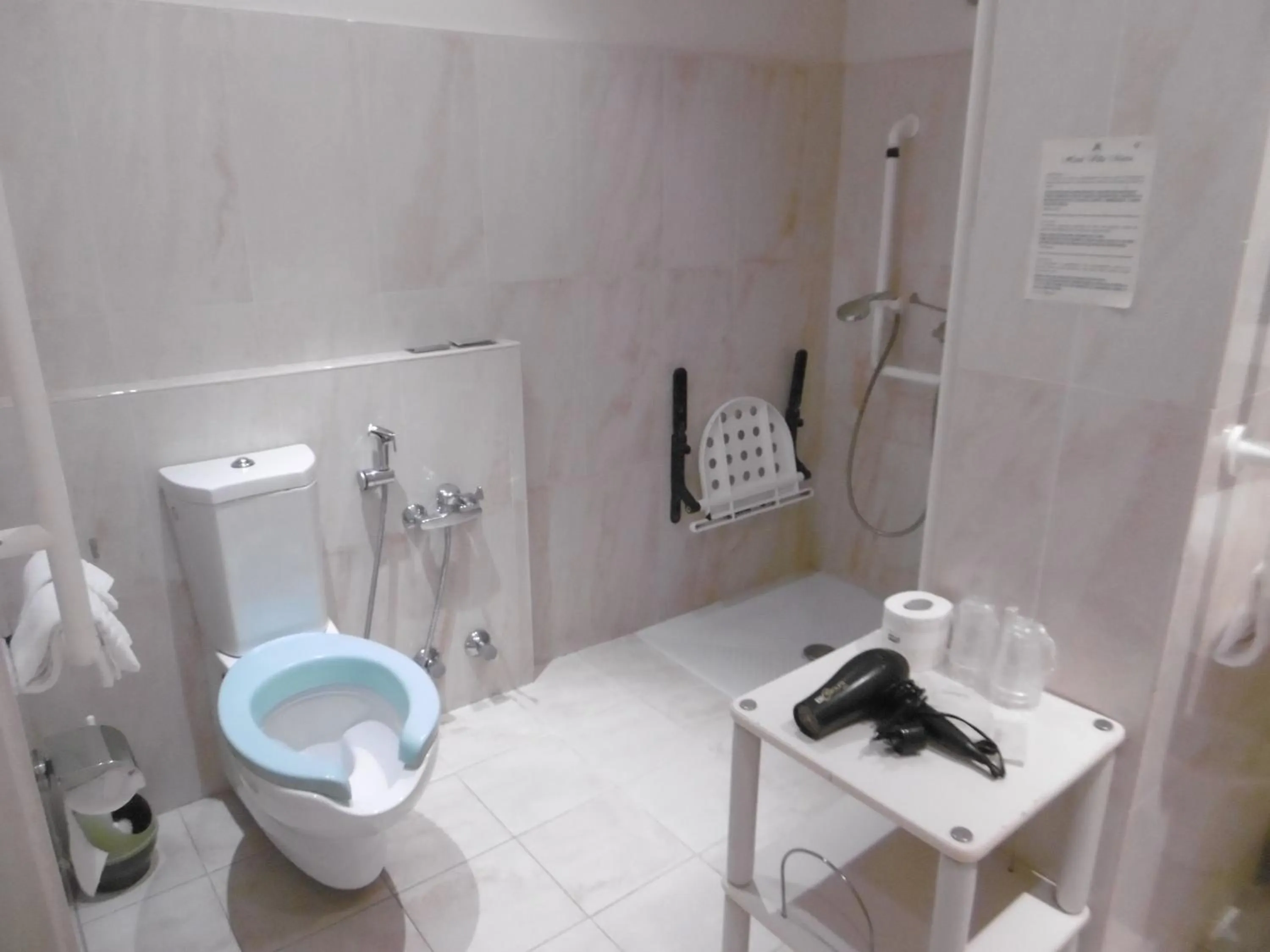 Bathroom in Hotel Villa Maria